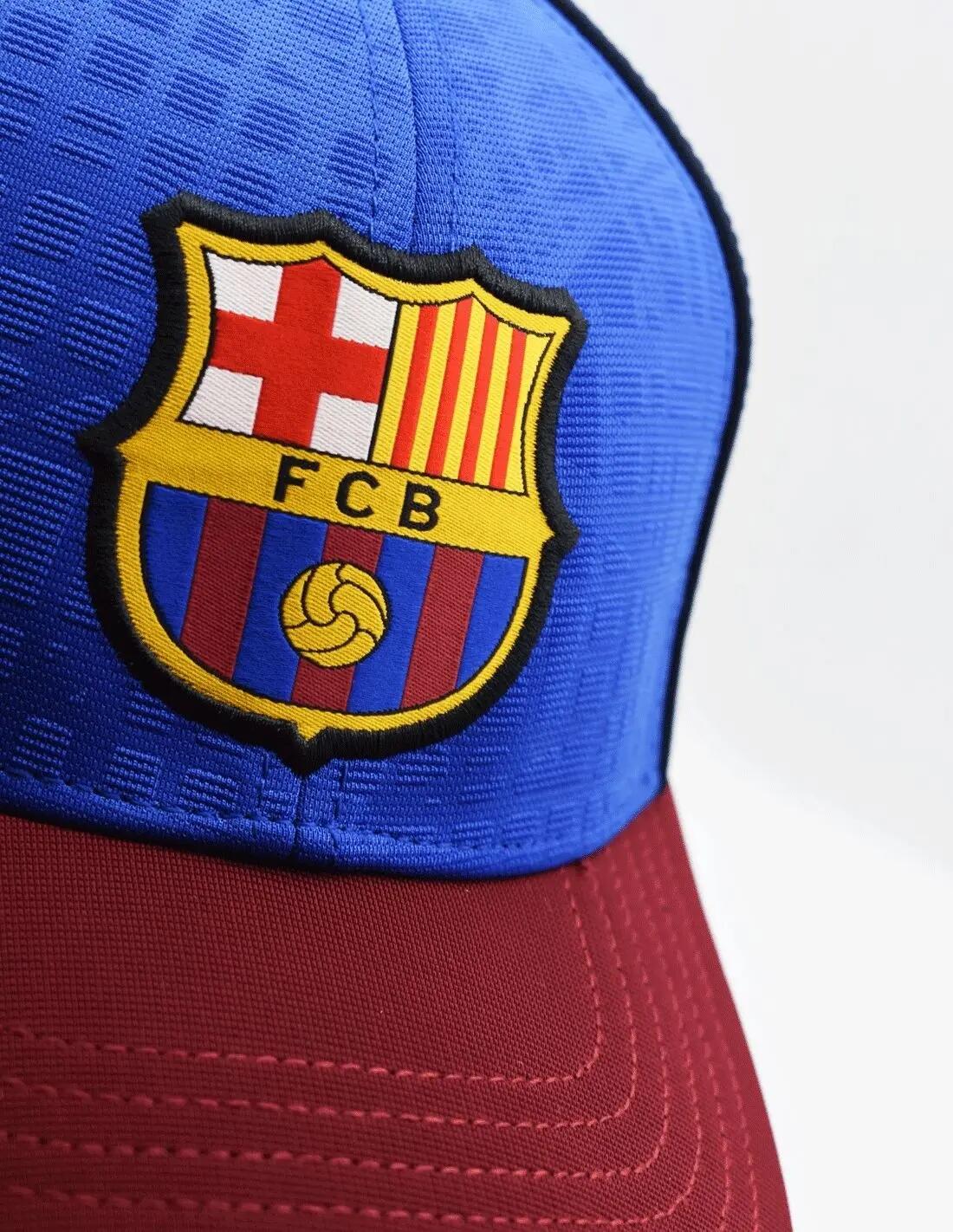 Czapka dziecięca z daszkiem FC Barcelona - oficjalna  licencjonowana 3/6