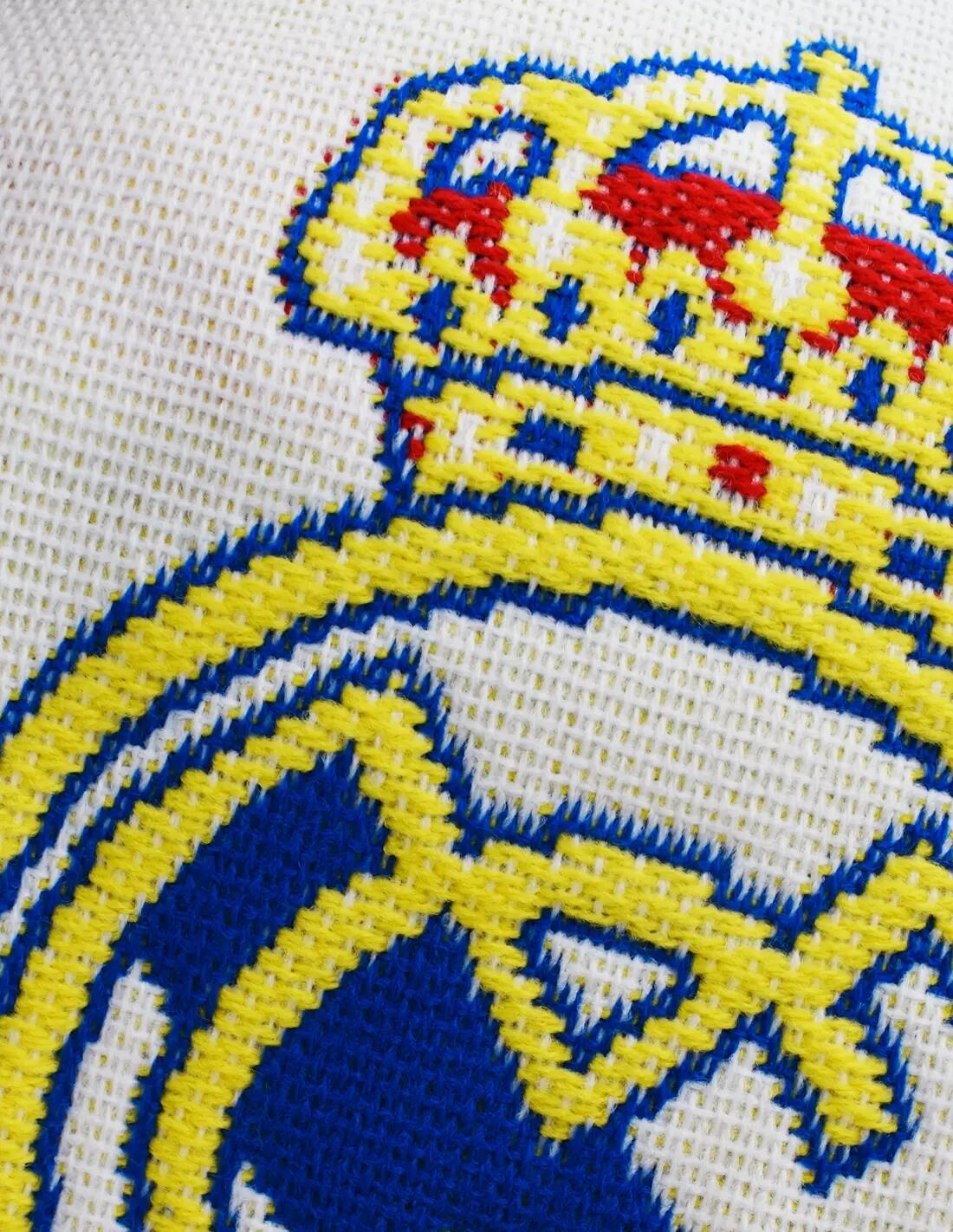 Szalik Realu Madryt - klasyczny wzór Hala Madrid 3/5