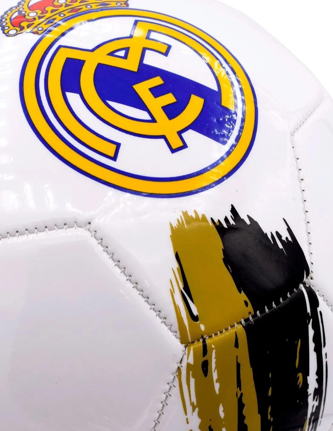 Minge Real Madrid pictată de madriștiști 2/7