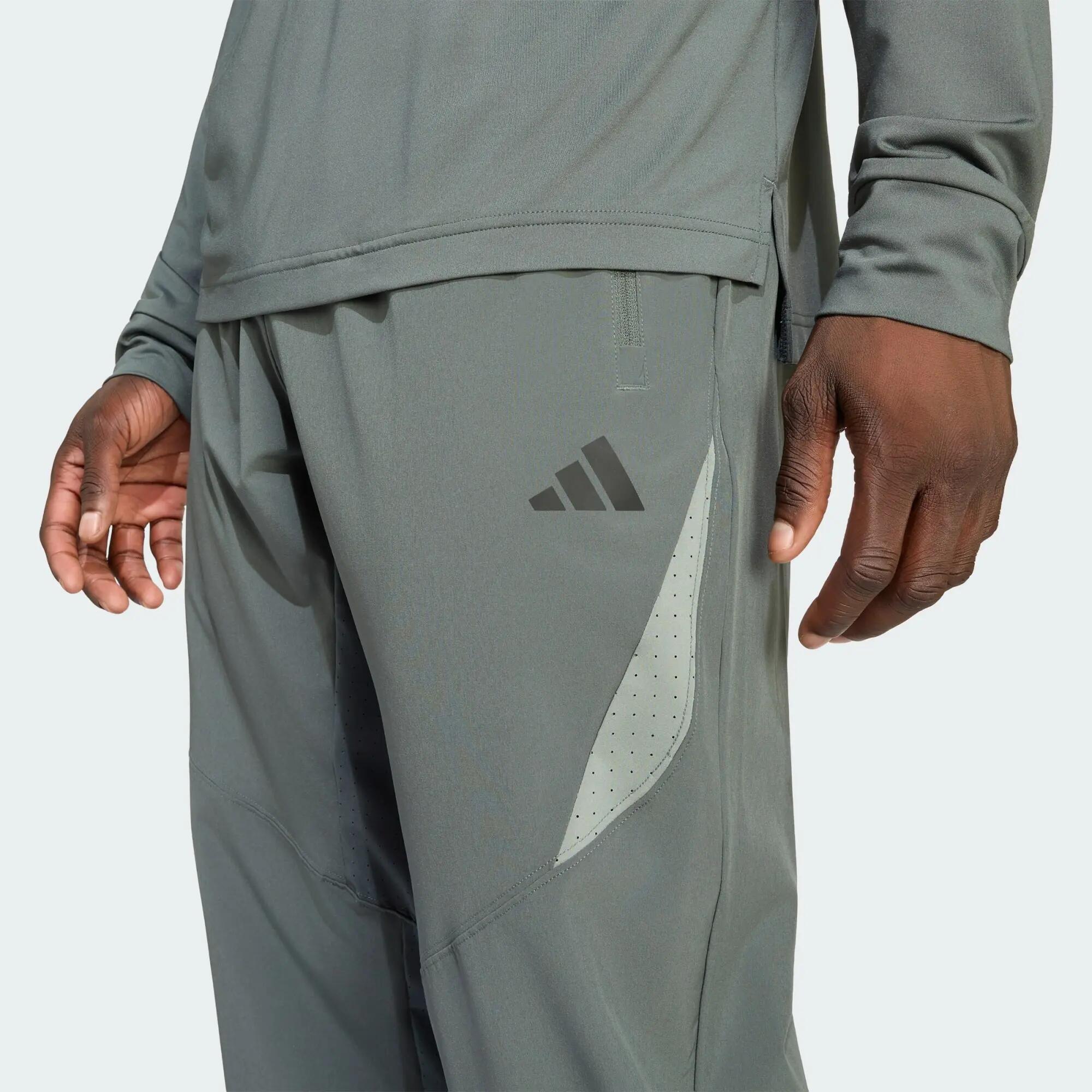 TECH ESSENTIALS WORKOUT TRAININGSHOSE 4/5
