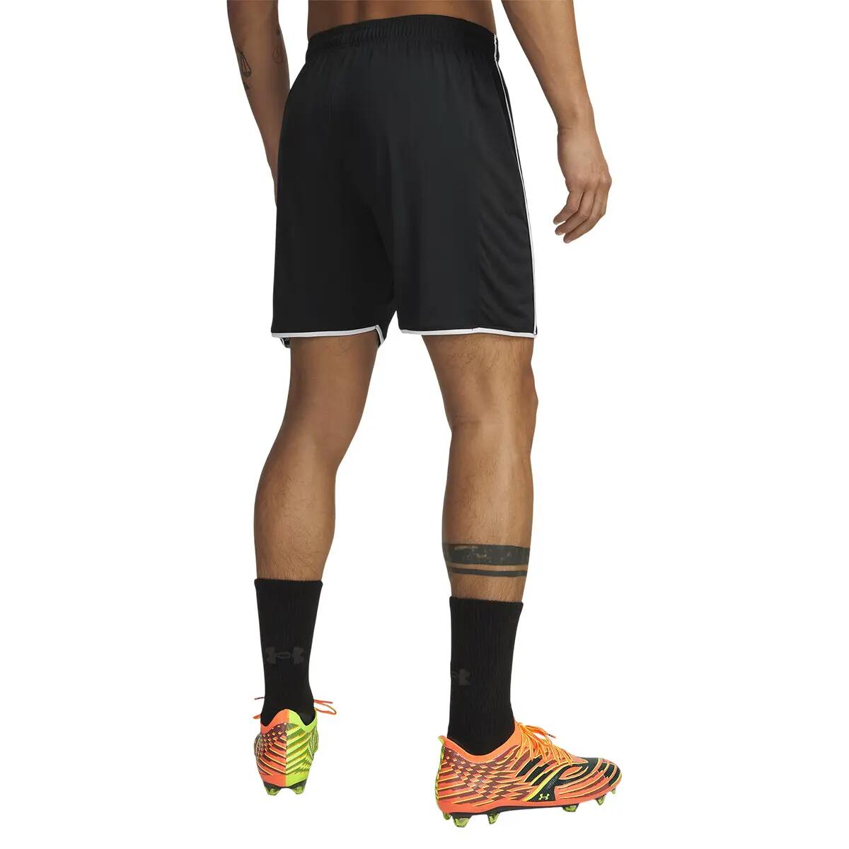 Short Homme Under Armour CHALLENGER TRAIN 3/4