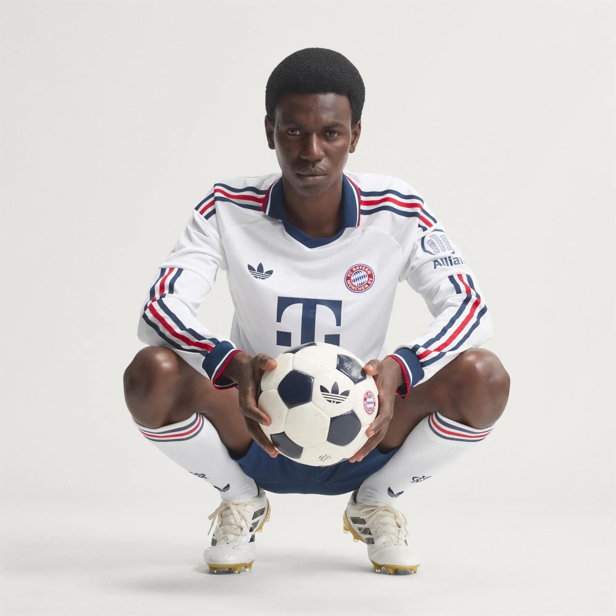Venkovní dres s dlouhým rukávem FC Bayern 26/27 Authentic 12/15