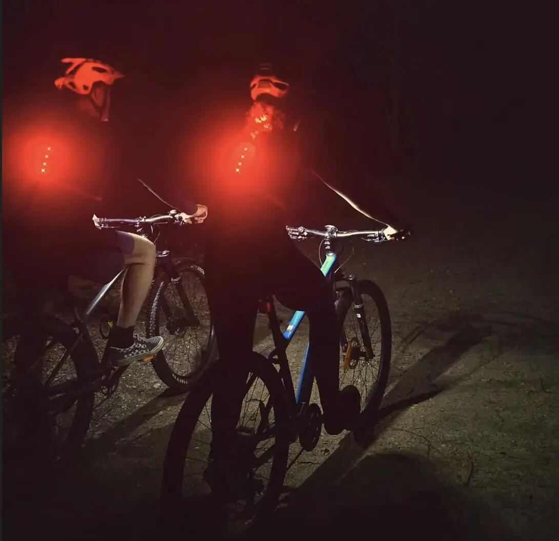 Gilet de course à pied avec éclairage et bandes réfléchissantes, jaune fluo 6/6