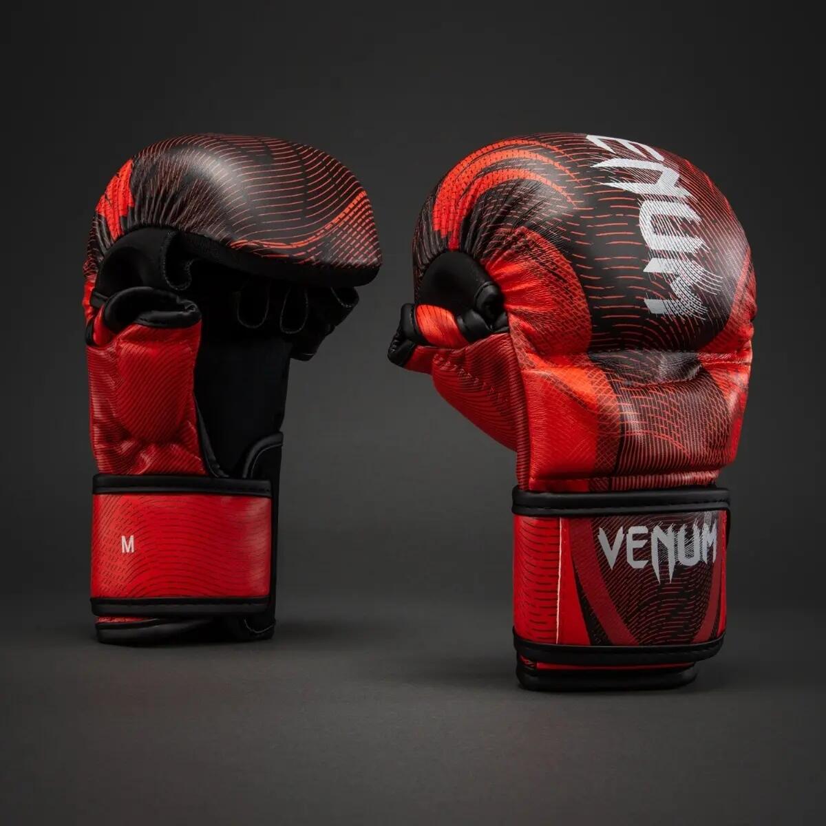 VENUM picture