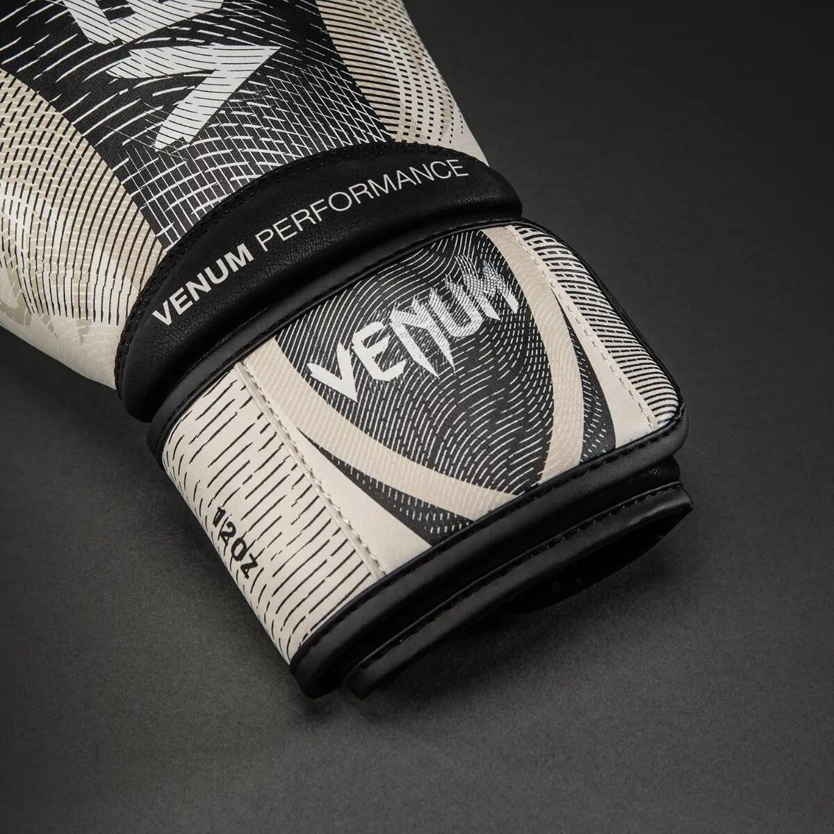 Boxing Gloves Venum Galactic 3.0 Off-white/Black 10oz 3/4