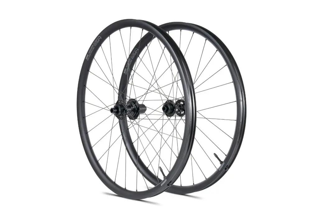 Roues Seido Acceleron noires 21-622 28 trous 700C 3/5