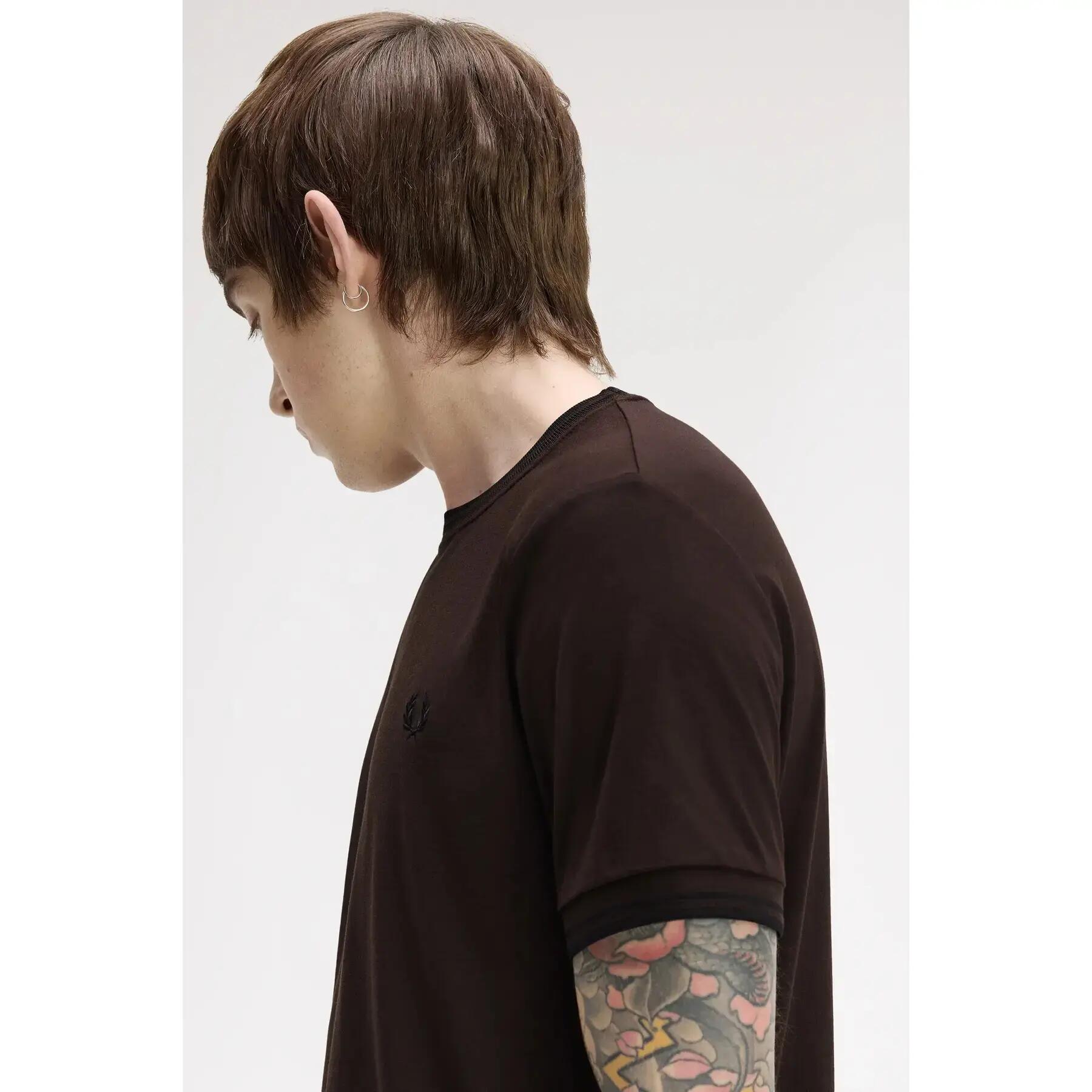 T-shirt com dupla bainha contrastante Fred Perry 7/7