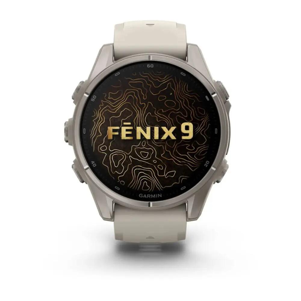 Montre connectée Garmin fenix 9 en titane avec écran AMOLED 2/3