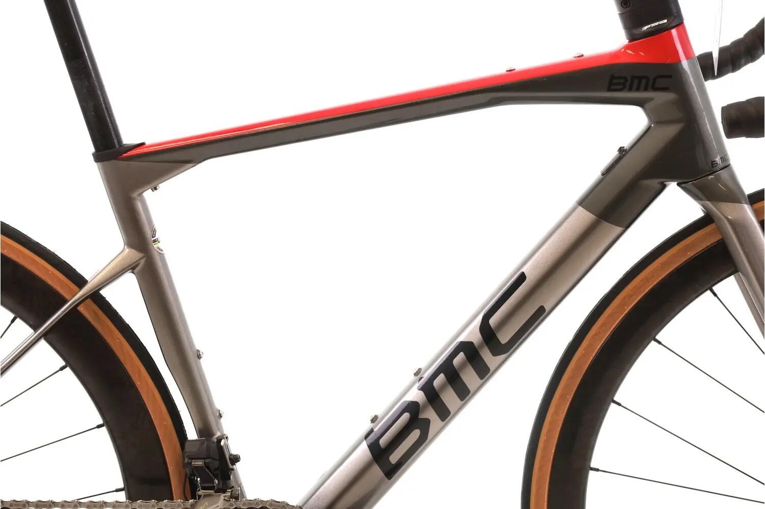 Vélo de route reconditionné ·  RoadTimemachine 01 Di2 12V · Très bon état 2/8