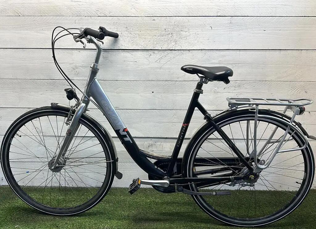 Bicicleta usada Giant Centro 4/4