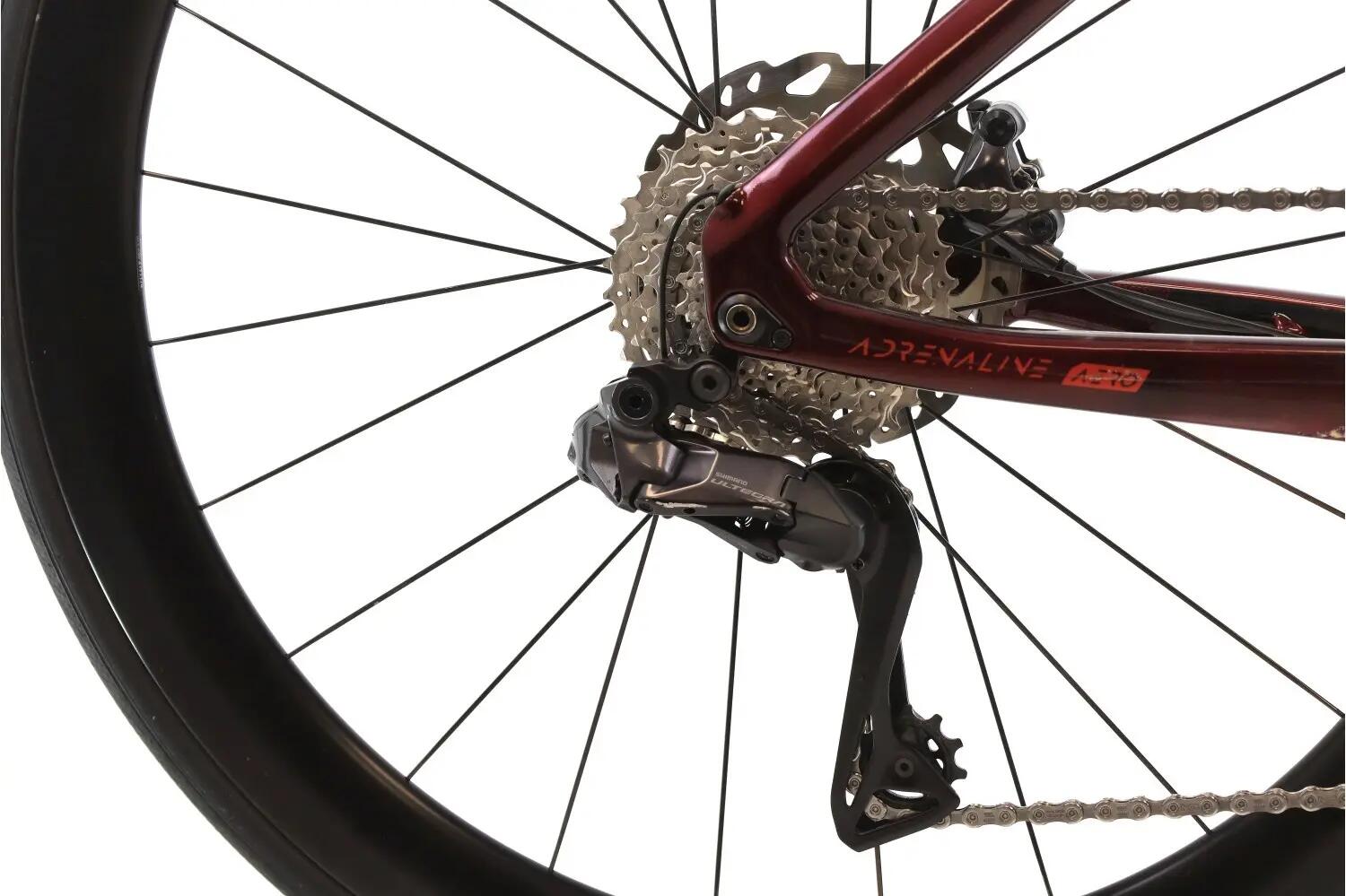 Segunda Vida · Bici estrada ·  Adrenaline Aero 10 Di2 12V · Muito bom estado 3/8