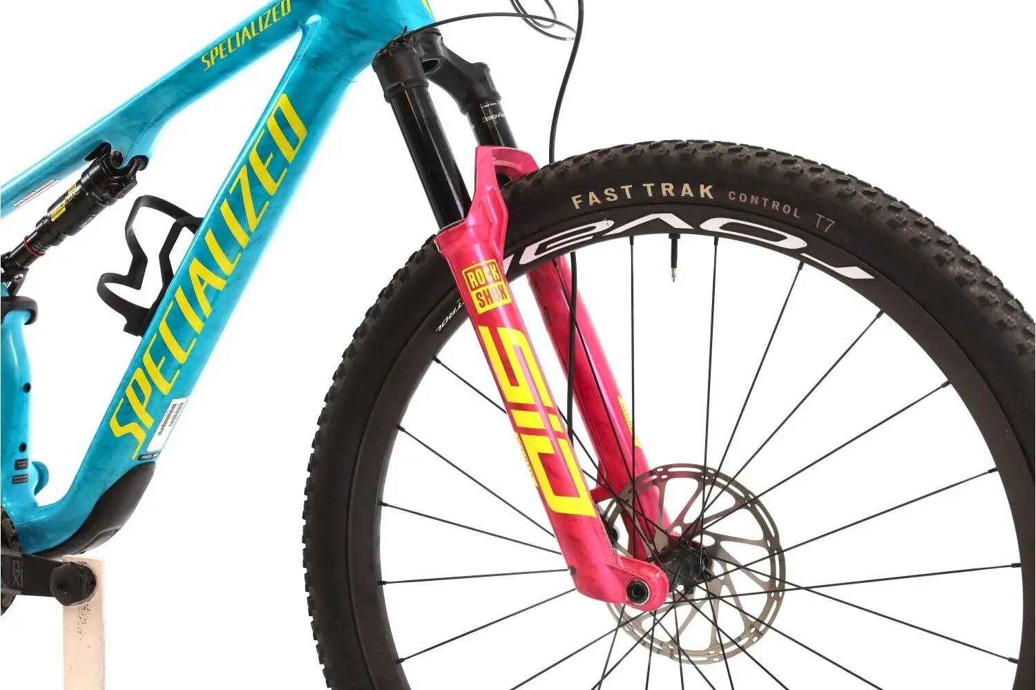 Refurbished MTB Fully ·  Epic 8 Pro X0 AXS · Sehr guter Zustand 5/8