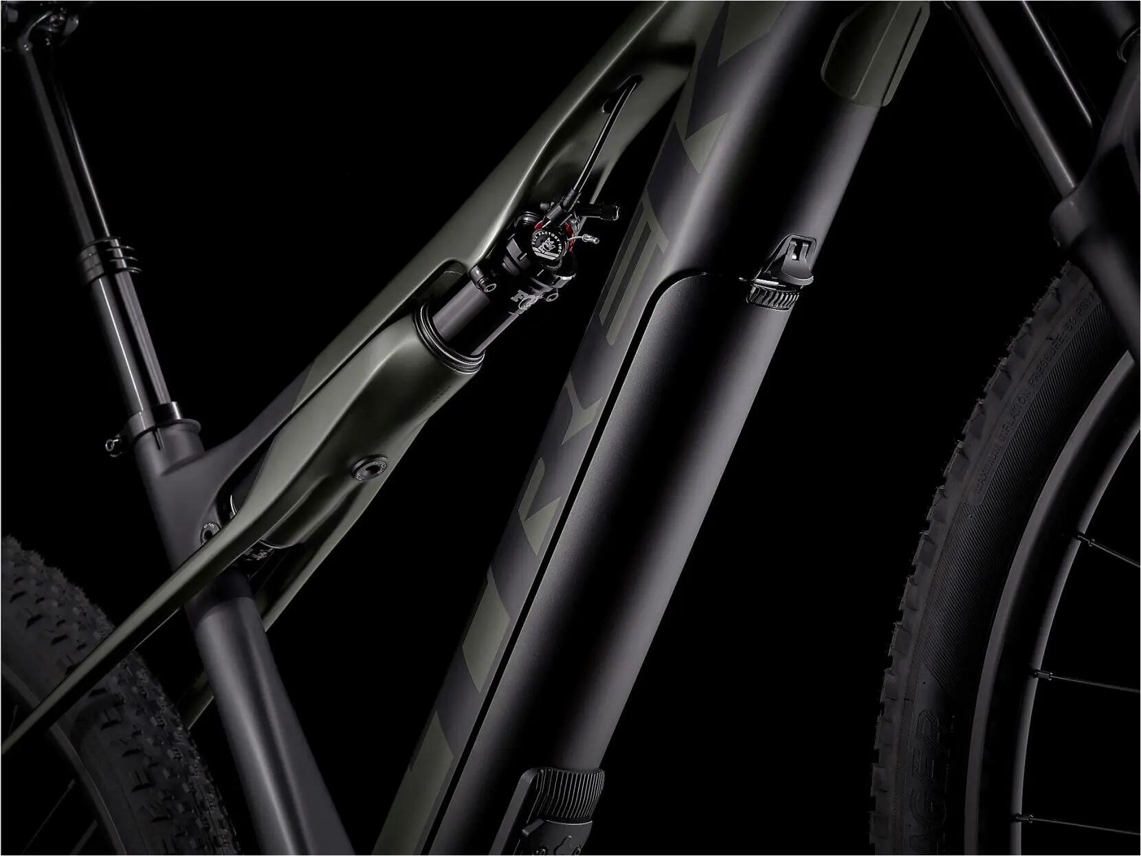 Bicicletta da montagna Trek e-caliber 9.6 Grigio/Nero 2/7