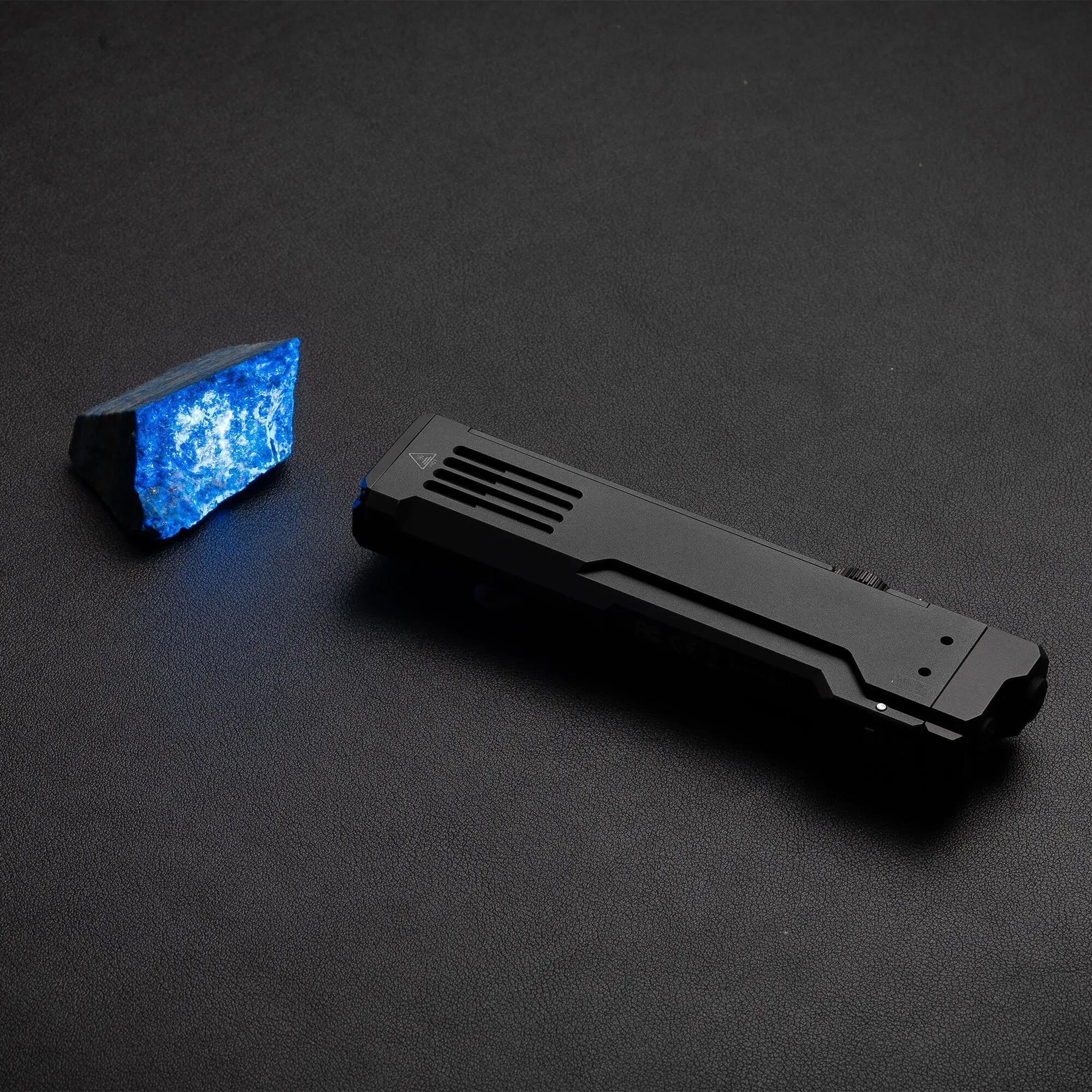 Wandern – Lampe mit Weißlicht, UV, Laser Klasse 1, Schwarz – WUBEN X5 9/15