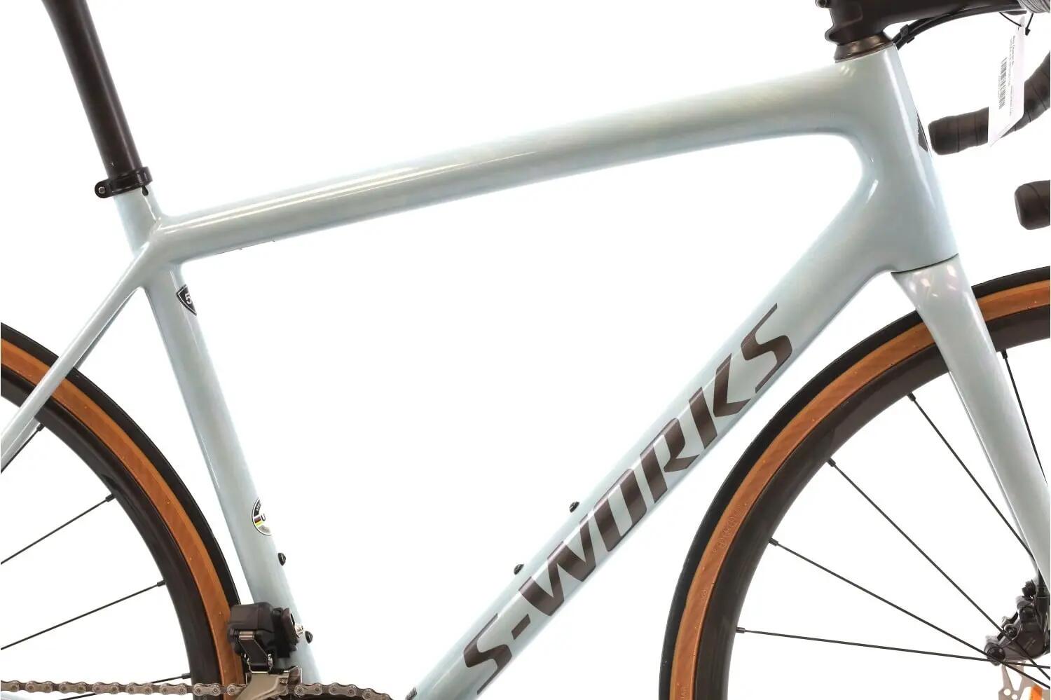 Vélo de route reconditionné ·  S-Works Aethos Di2 12V · Très bon état 2/8