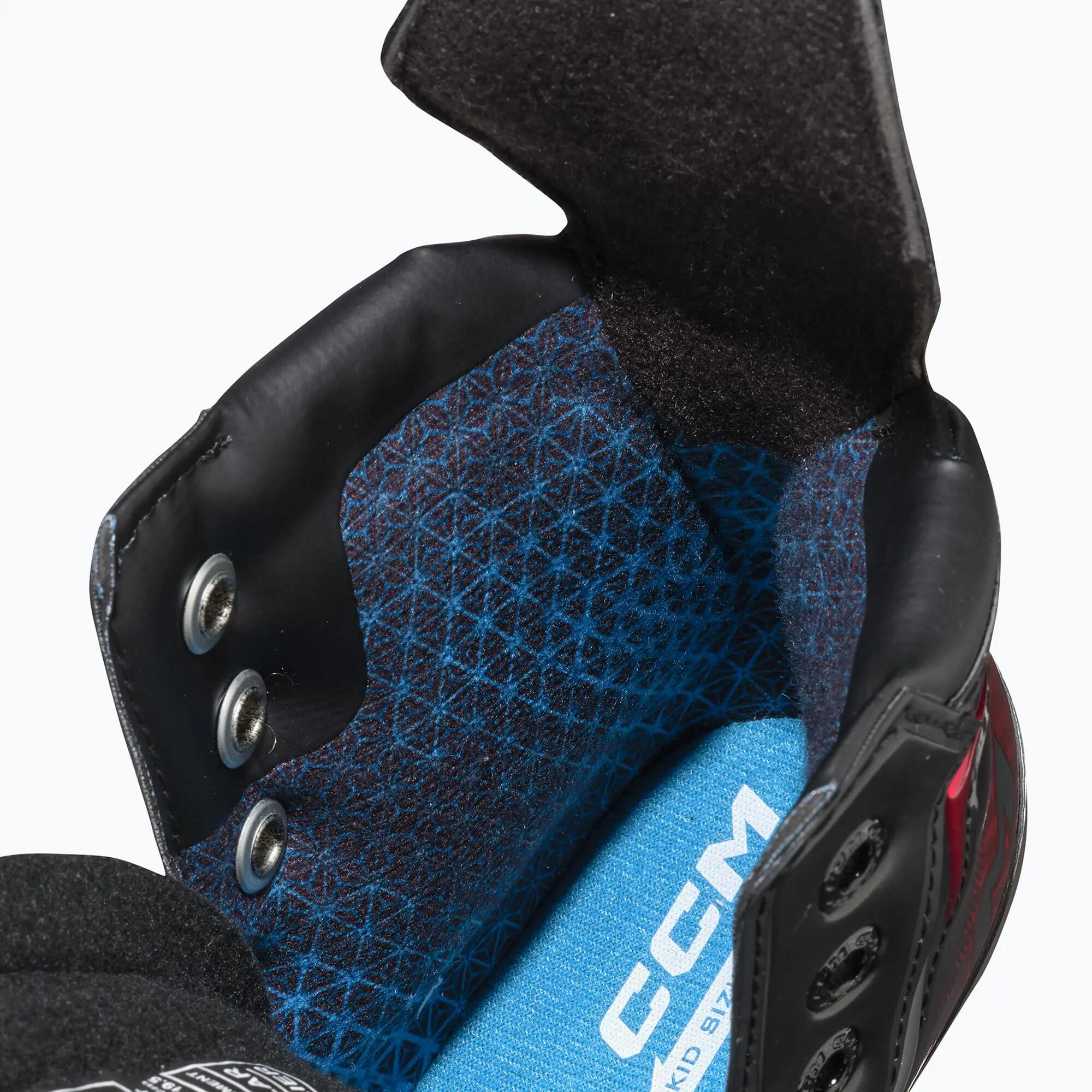 CCM JetSpeed FT8 Pro Youth patins de hóquei pretos 5/6