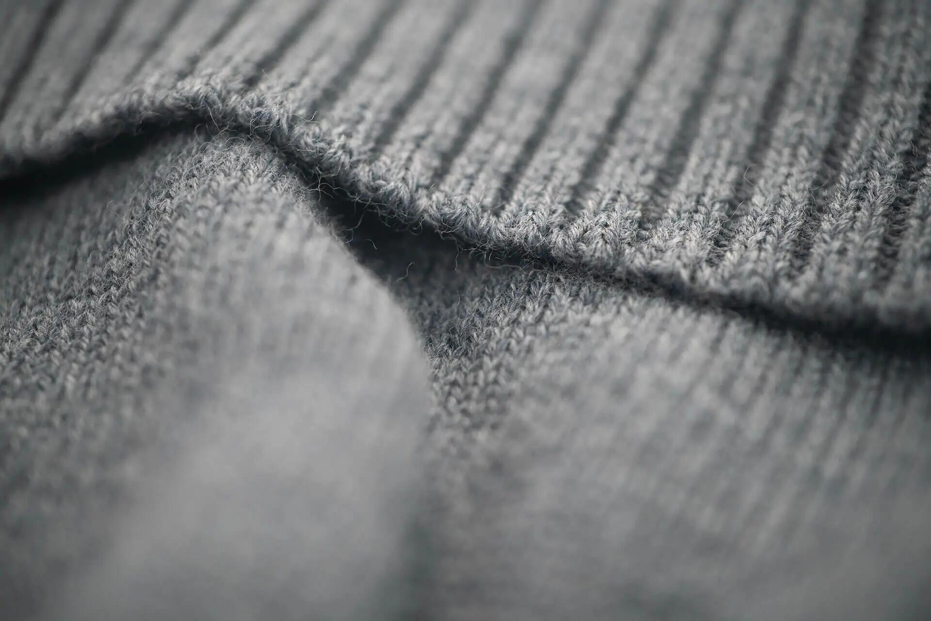 Plain – Grey 4/5