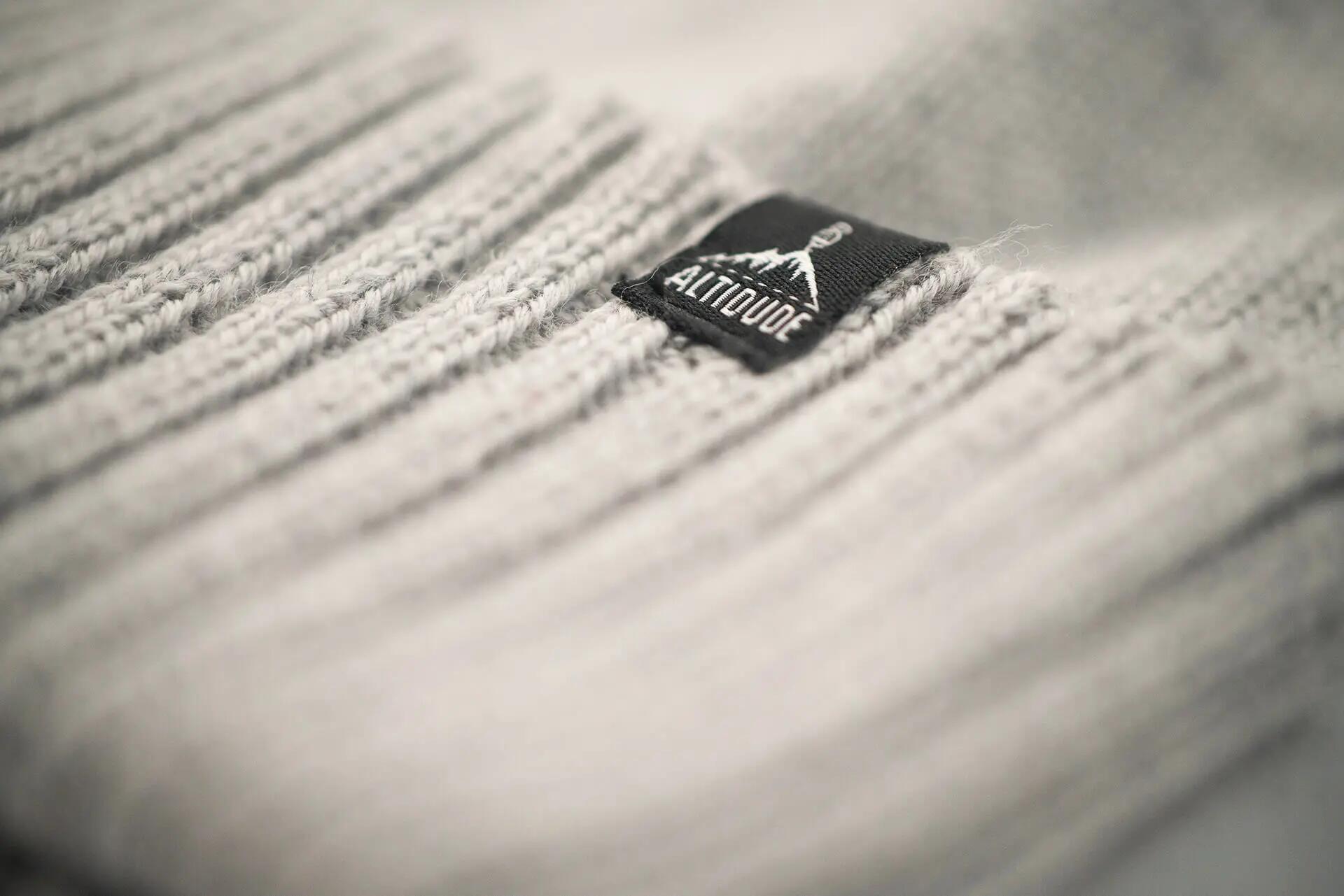 Plain – Light Grey 3/5