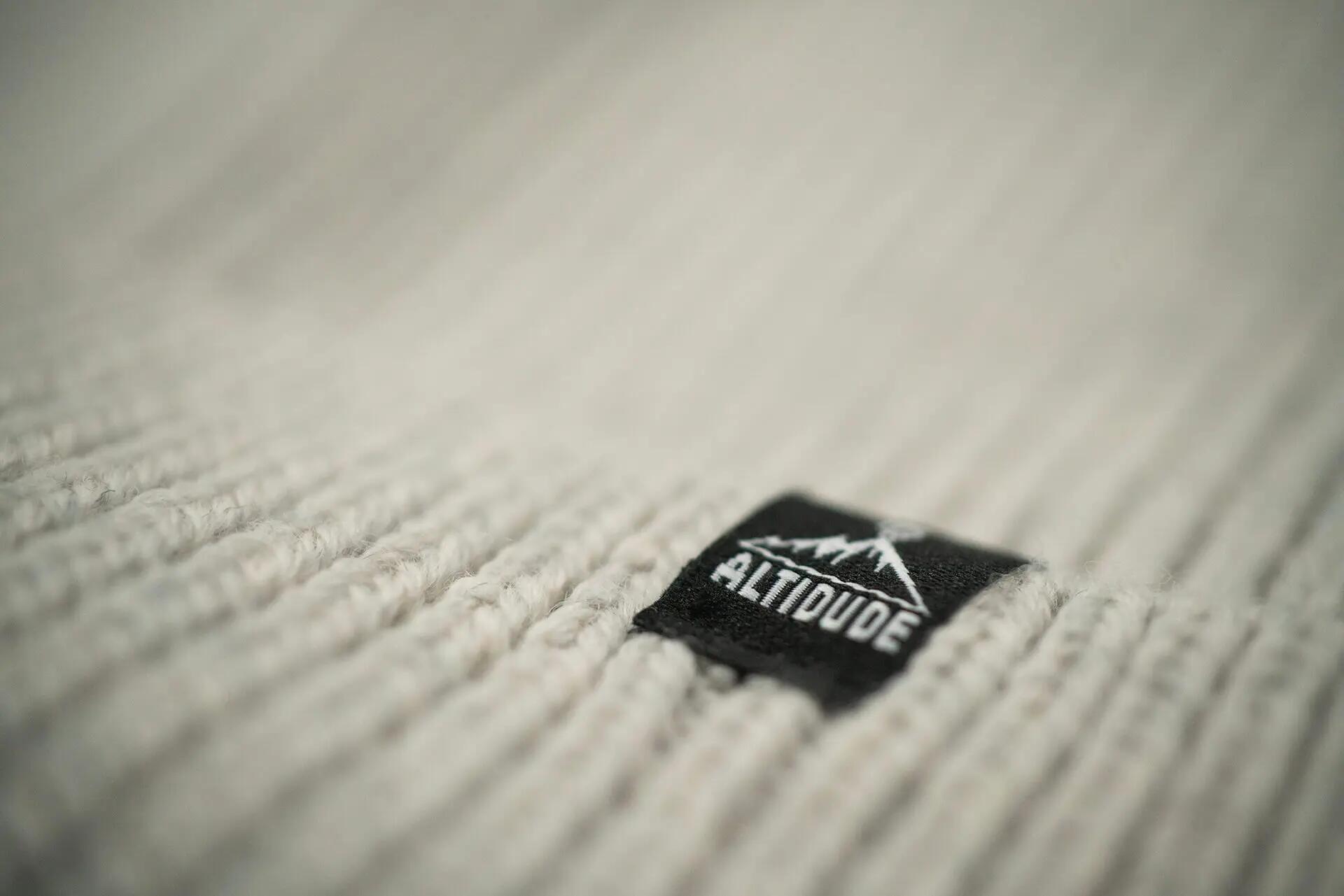 Solid – Light Grey 3/5