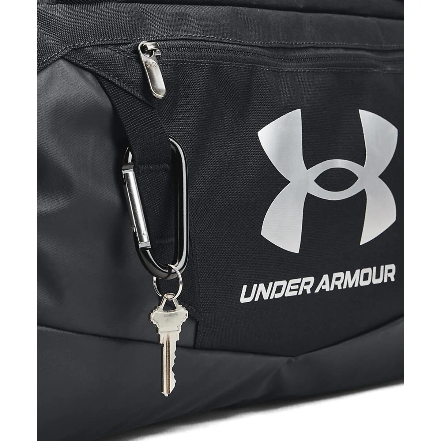 Sac De Sport UNDENIABLE 5.0 (Noir / Argent Métallique) 25,65 cm x 55,12 cm x 4/13