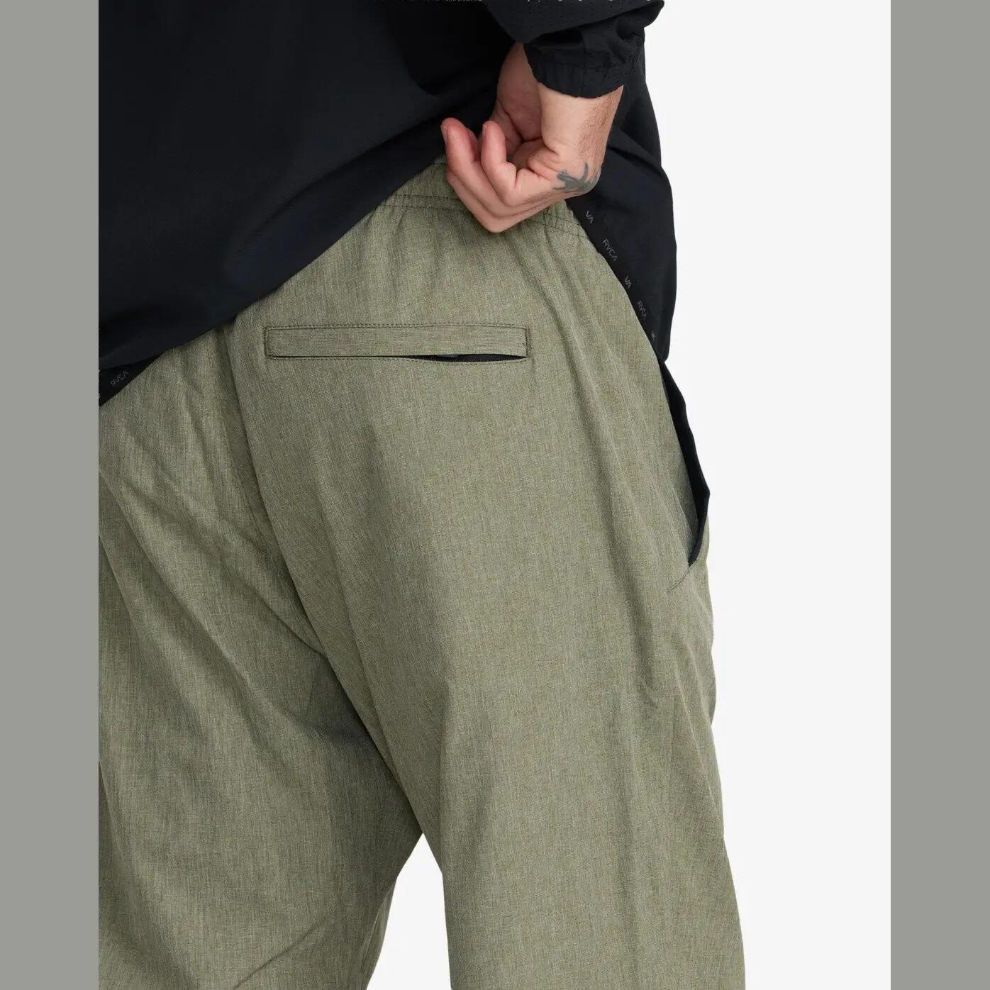 Pantalón Rvca Yogger II Verde 3/4