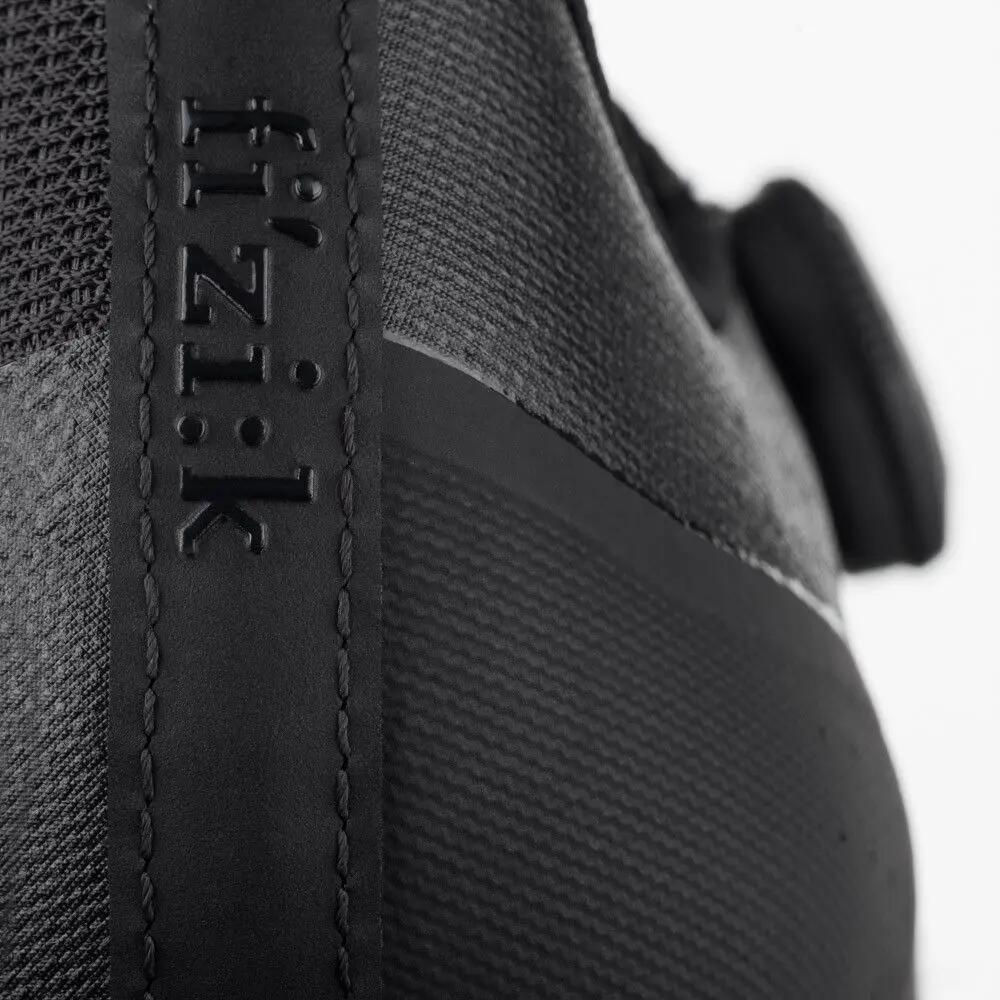 Fizik Tempo Overcure R4 breite Straßenschuhe Schwarz 6/7