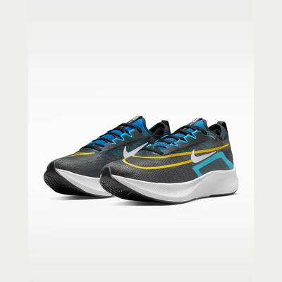 Sportschoenen nike zoom fly 4