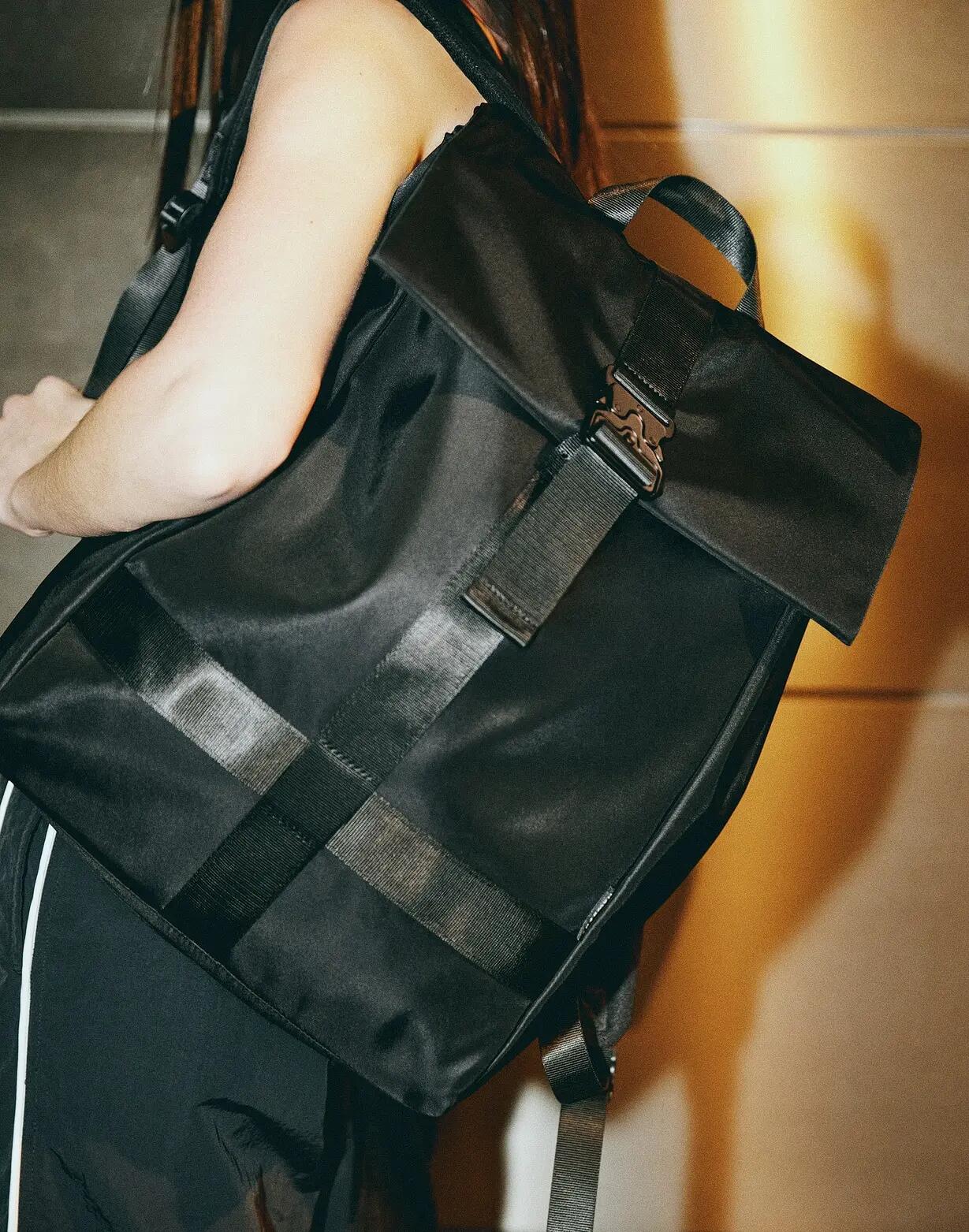 HAWKERS - Mochila Clip CLIP BACKPACK BLACK 2/7