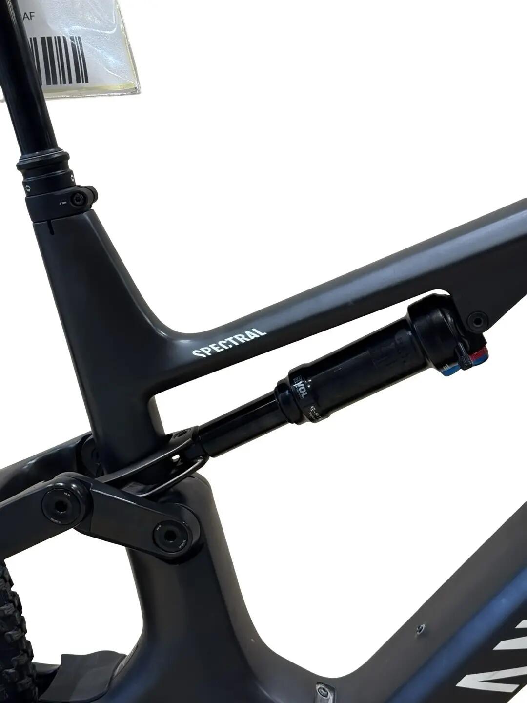 Segunda vida - Bicicletas E-montanha Canyon Spectral:ON CF 8 XT - Como novo 9/13
