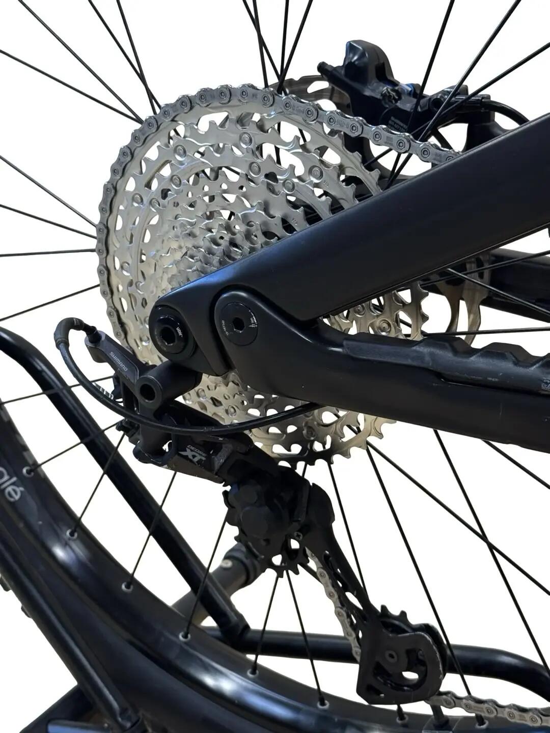 Segunda vida - Bicicletas E-montanha Canyon Spectral:ON CF 8 XT - Como novo 12/13