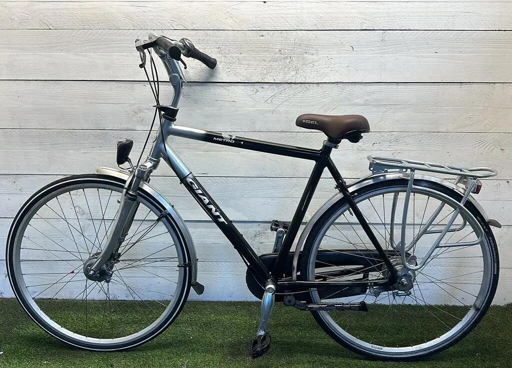 Bicicleta usada Giant Metro CS1 4/4