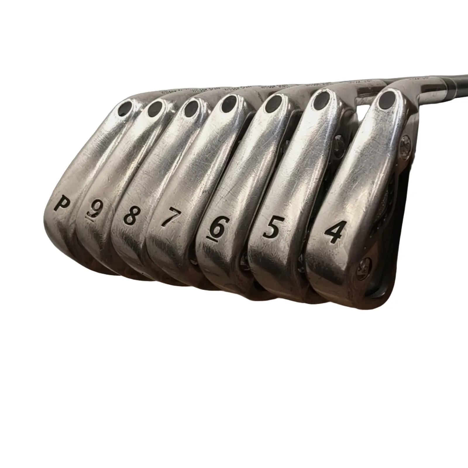 Wilson Nc6 Set di ferri / 4-PW / Flex Regular / Grafite 2/6