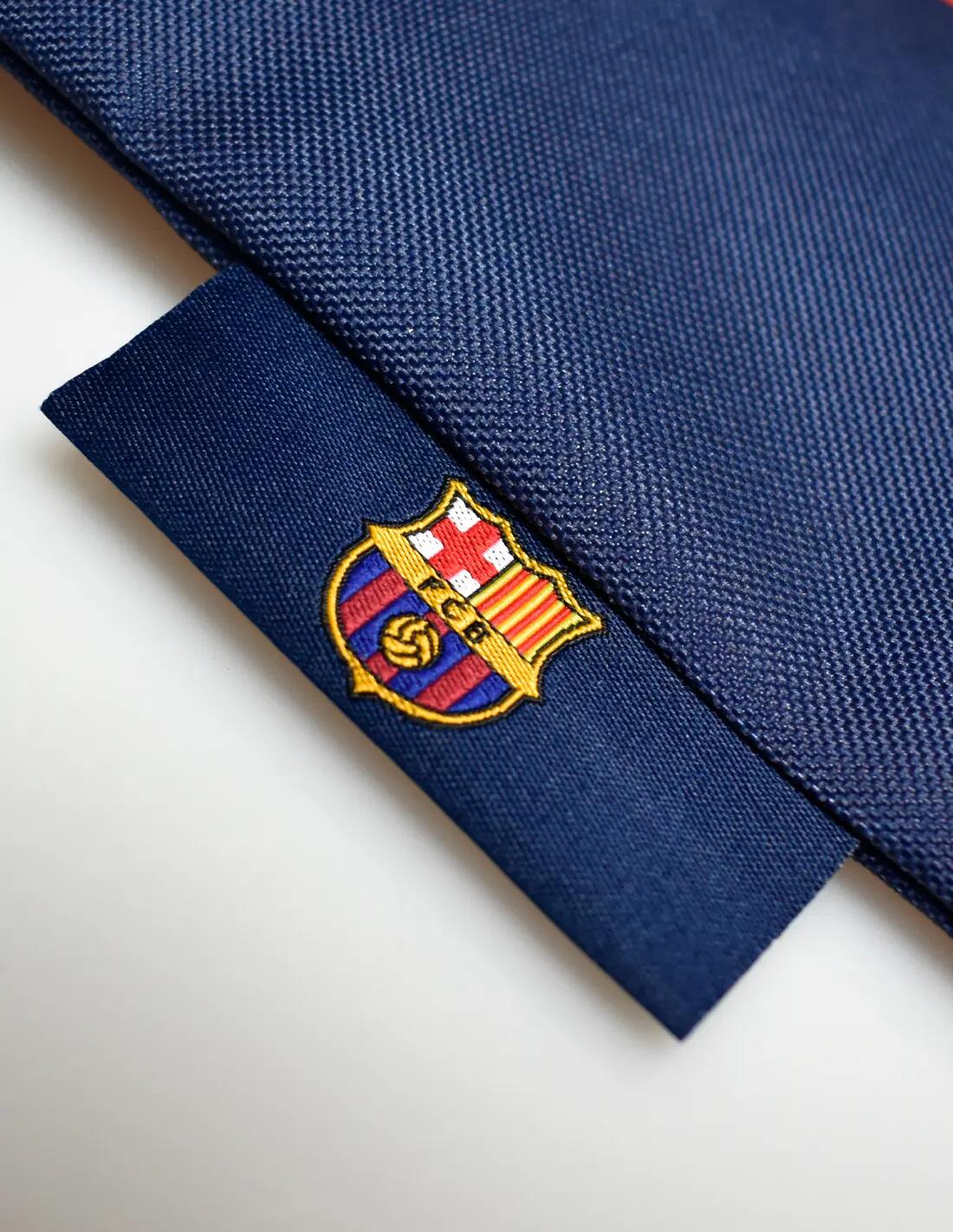 Gymsack FC Barcelona Azul Marino con Escudo 3/5