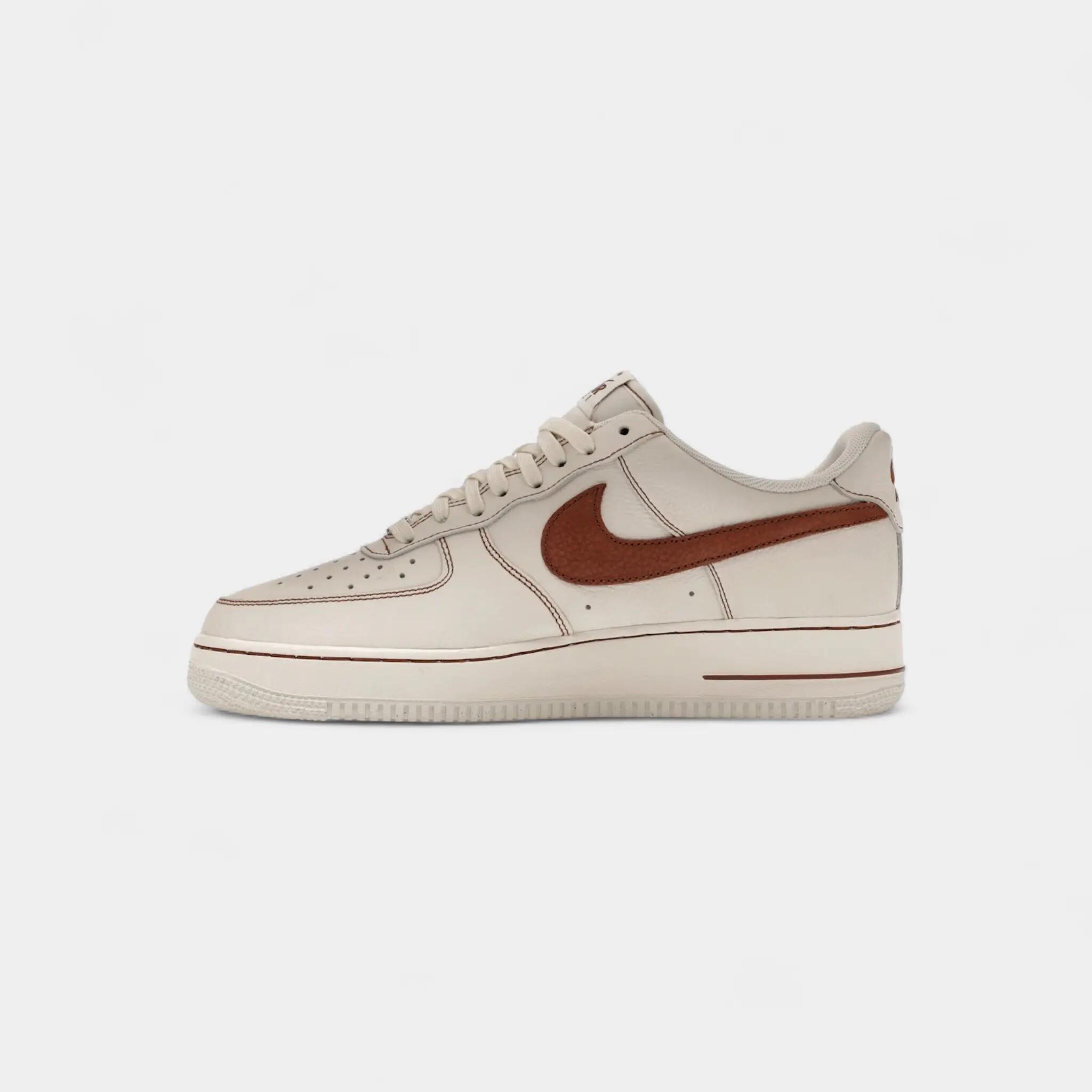 Nike Air Force 1 Low '07 LV8 Ivory Saddle Brown 4/4