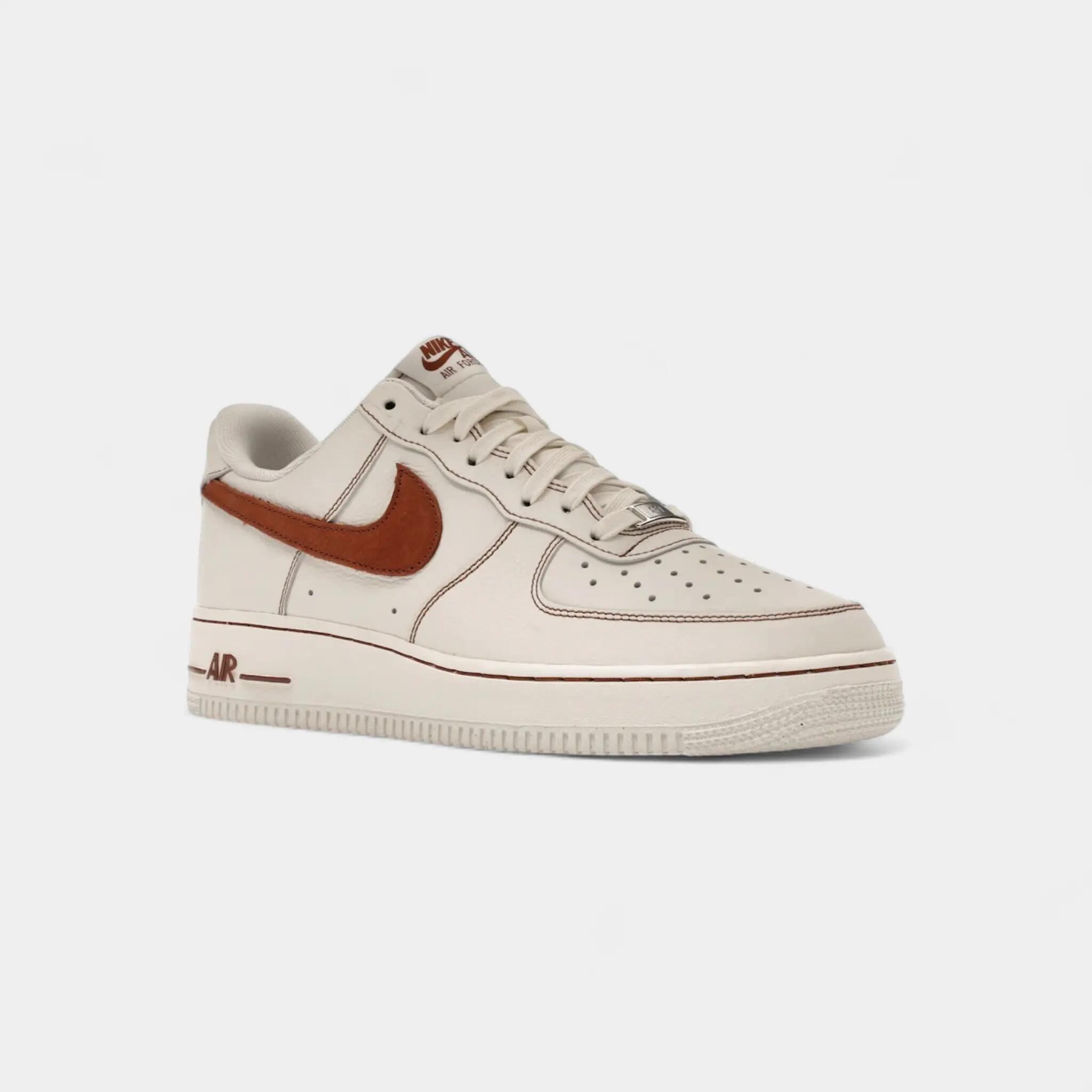 Nike Air Force 1 Low '07 LV8 Ivory Saddle Brown 2/4