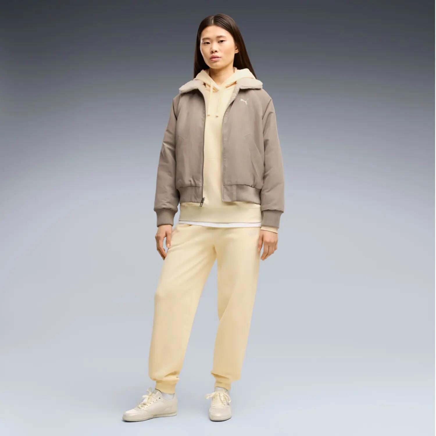 Pantalones de chándal Puma ESS para mujer 2/4