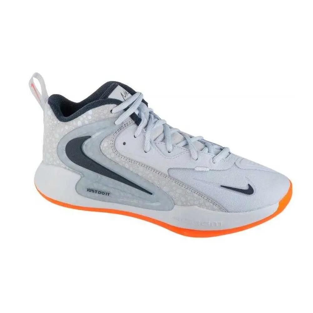 NIKE picture