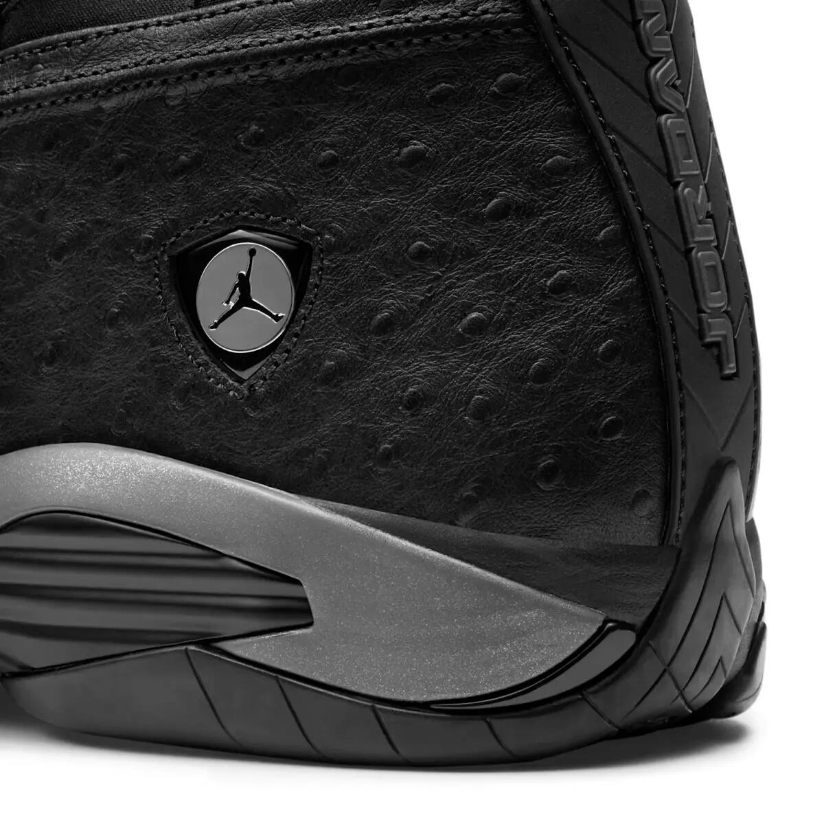14 Retro Low Black Pack 5/6