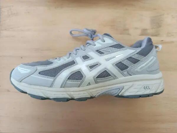 ASICS picture