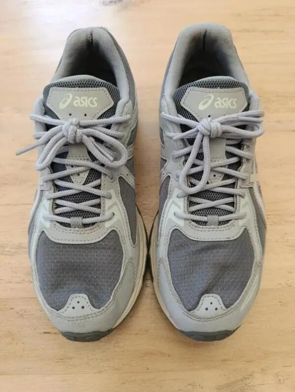 Tussen Particulieren - Asics-sportschoenen 3/6