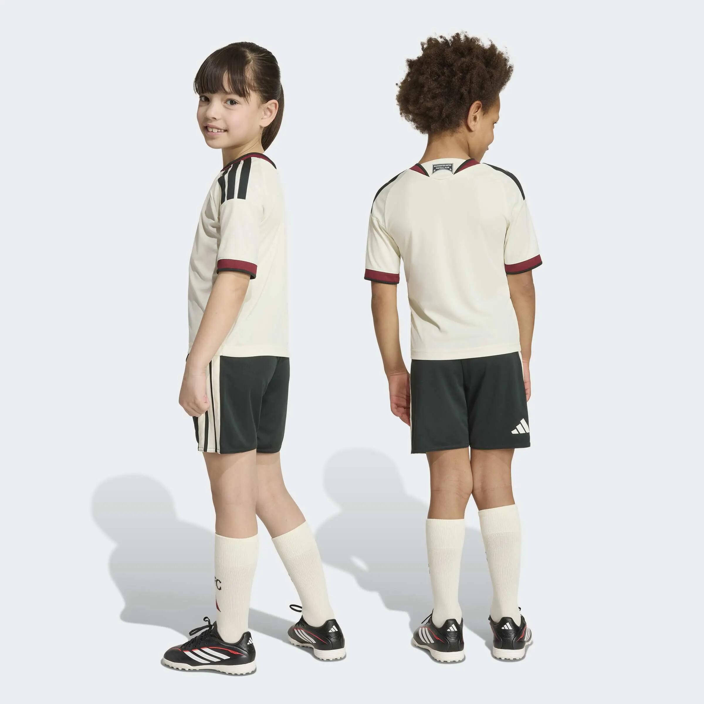 Manchester United 26/27 Kids Ausweichausrüstung 10/12