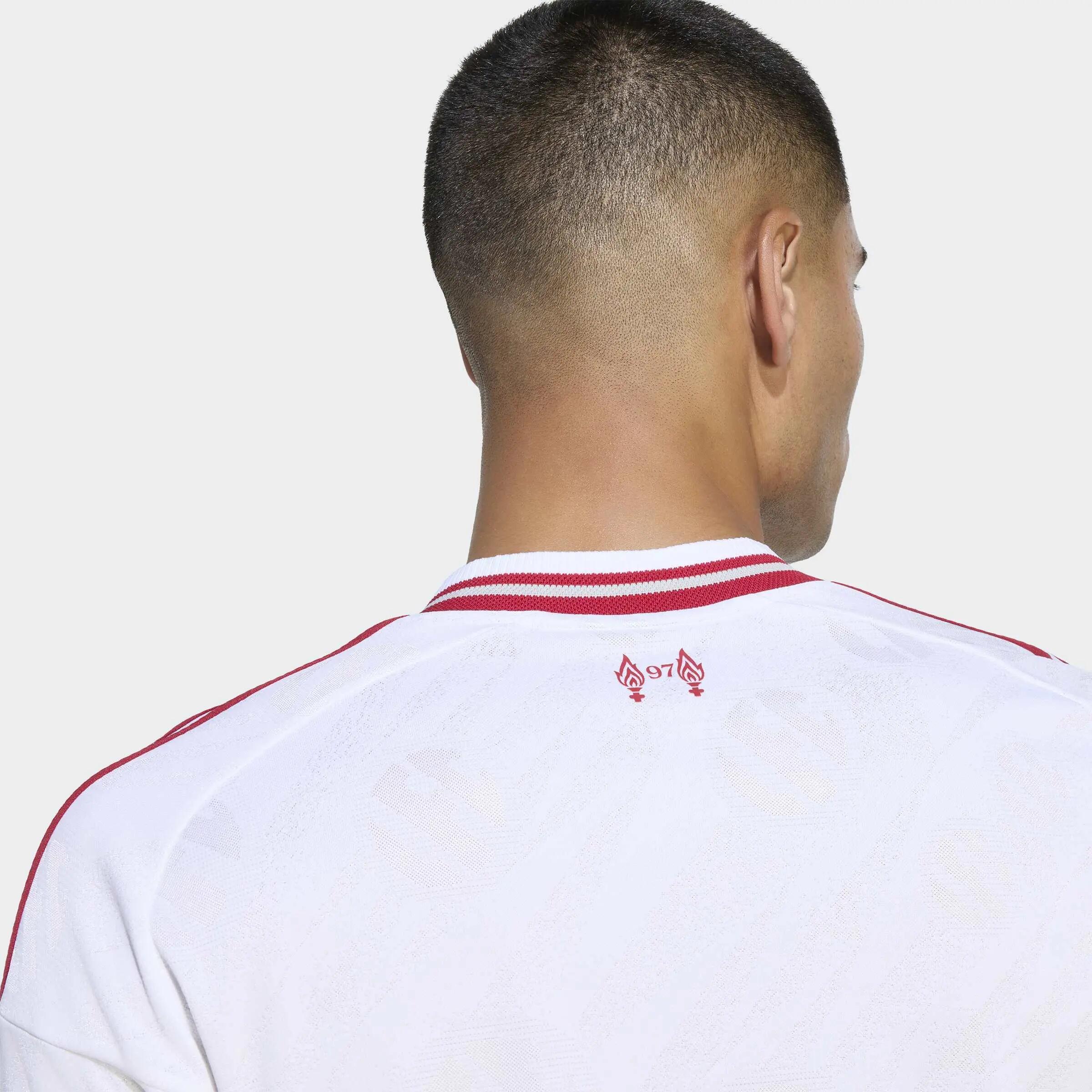 FC Liverpool 26/27 Authentic Auswärtstrikot, langärmelig 9/15