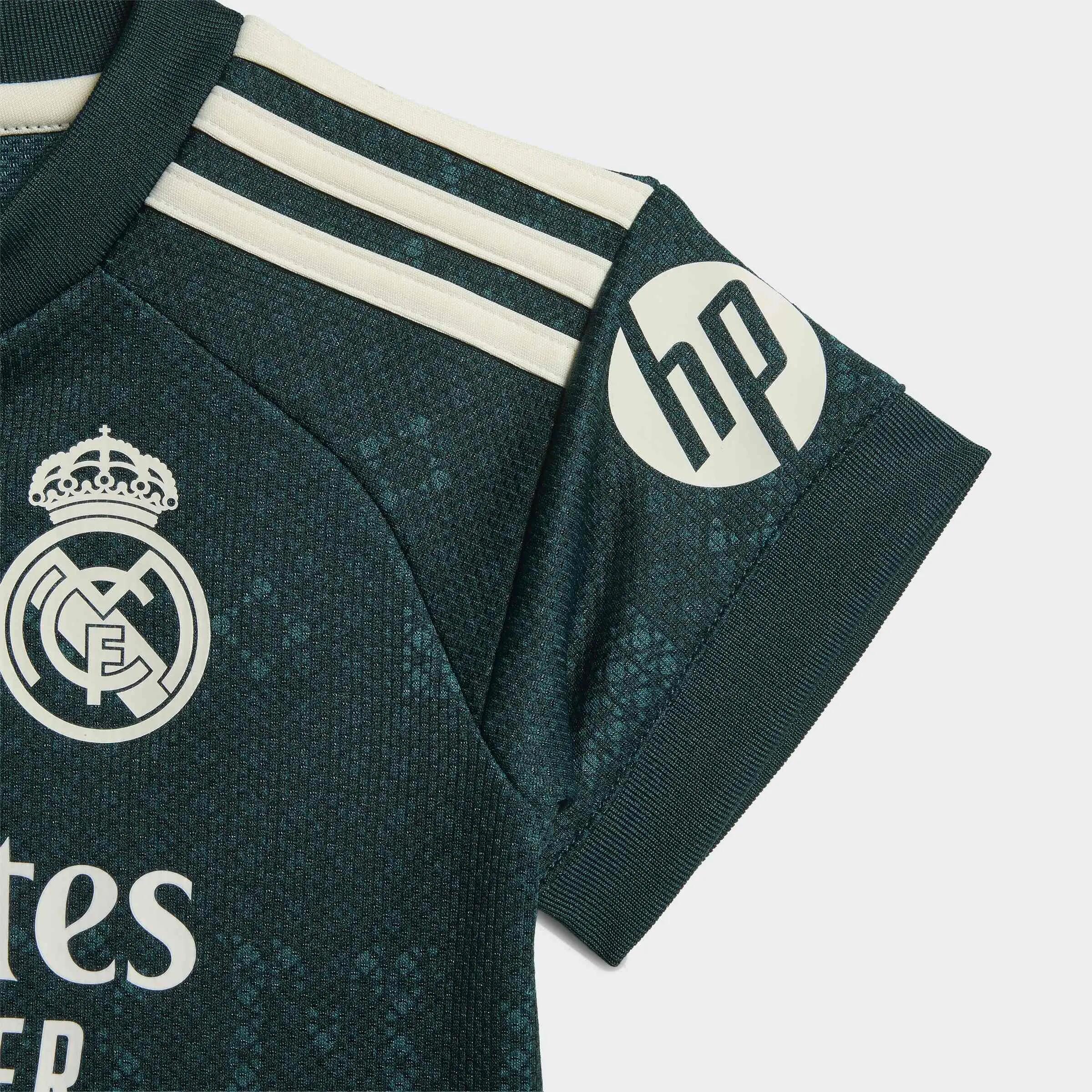 Kit Away Real Madrid 26/27 neonato 5/9