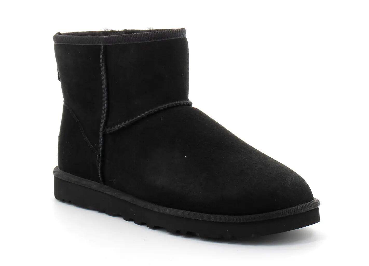 UGG Classic Mini Boot, Black, EU 41, Men's 1/5