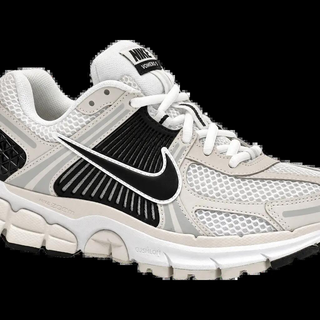 Herren - sportliche Sneaker - weiß-schwarz - Nike Air Zoom Vomero 5
