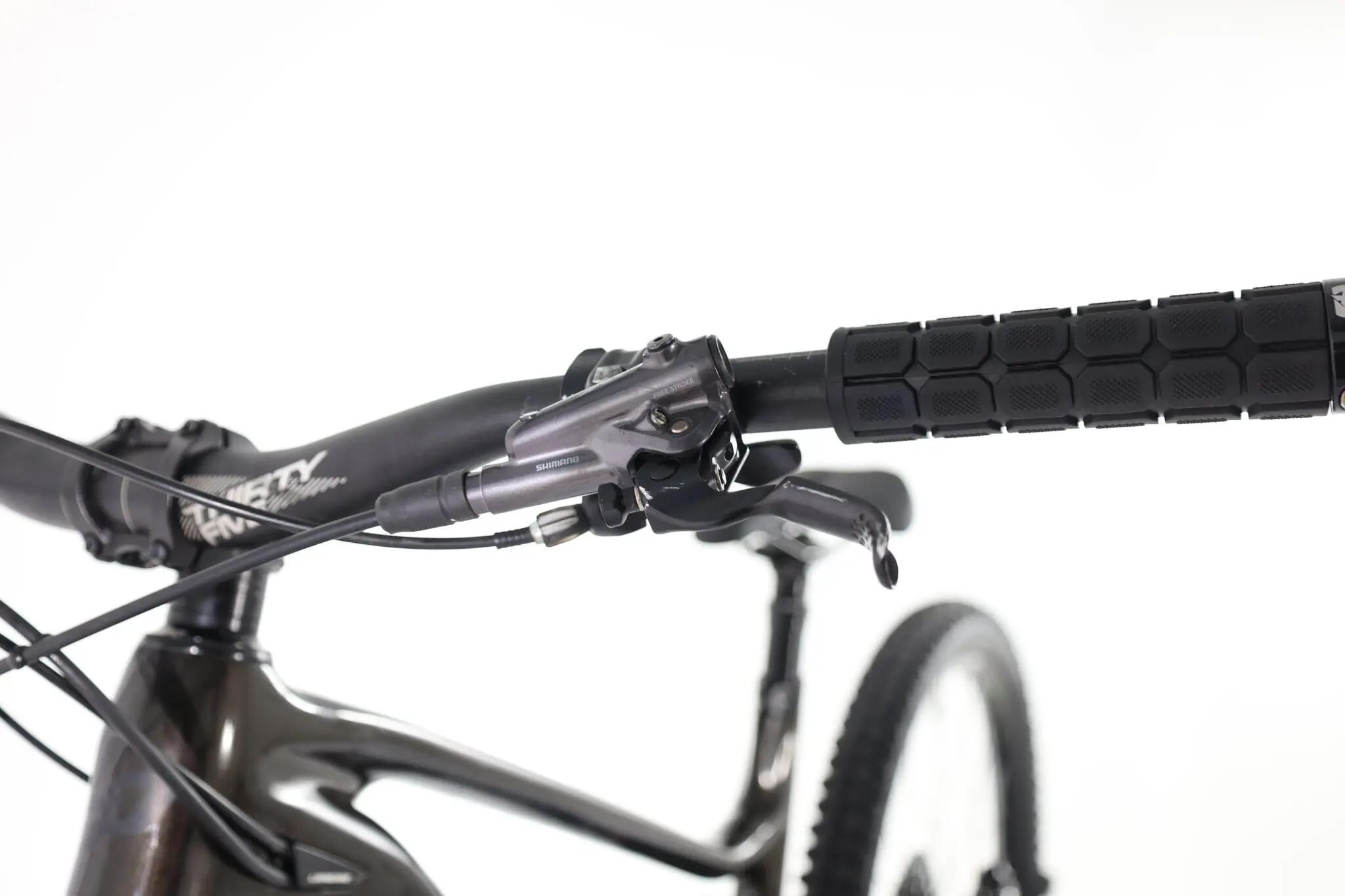 Reconditionné - VTT LAPIERRE Zesty AM CF 8.9 2023 10/11