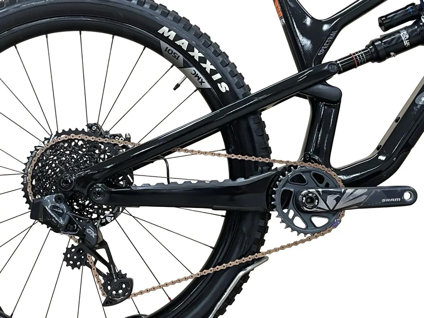 Segunda vida - Bicicleta de montanha Canyon Spectral 29 CF 9 GX AXS - Como novo 12/14