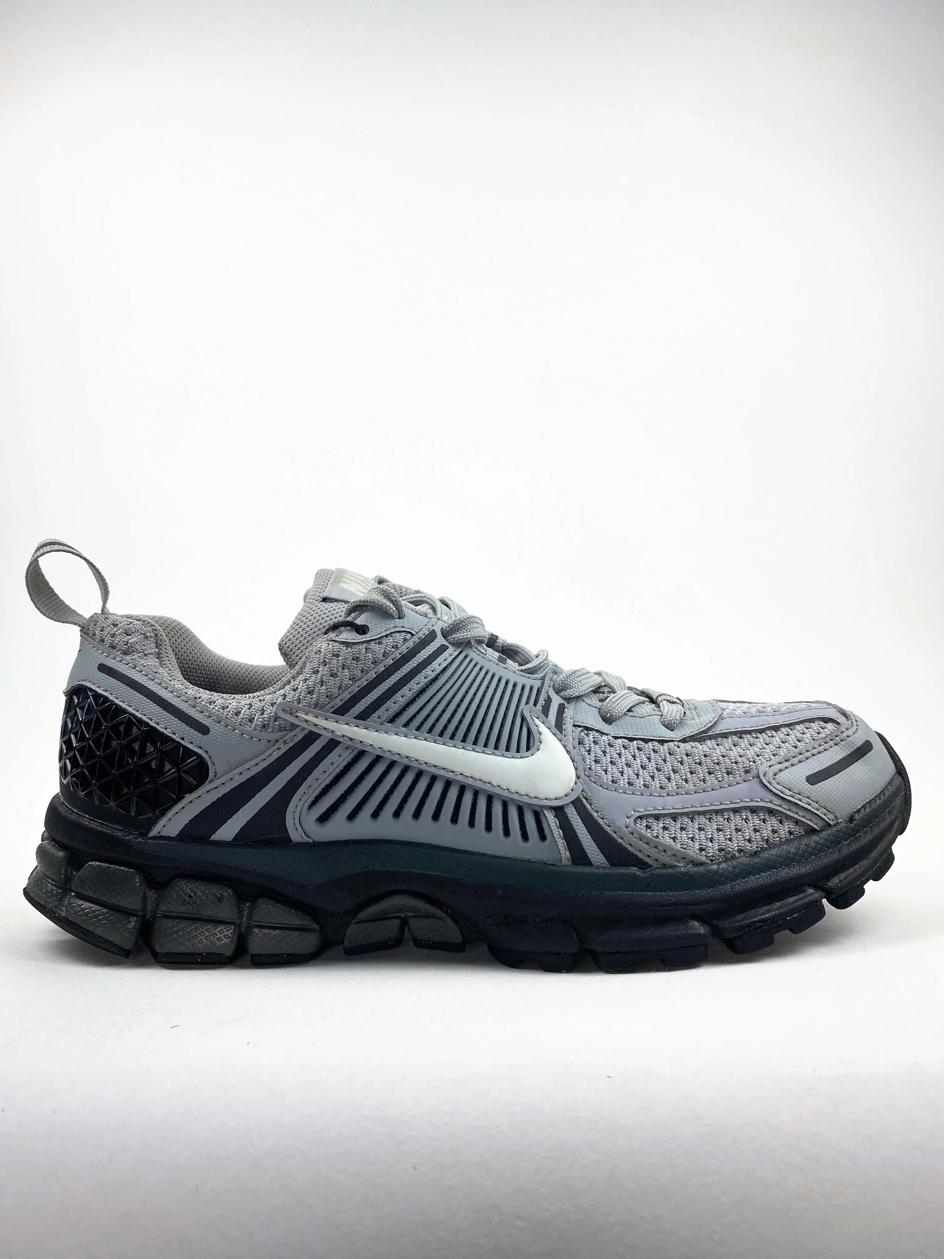 NIKE picture