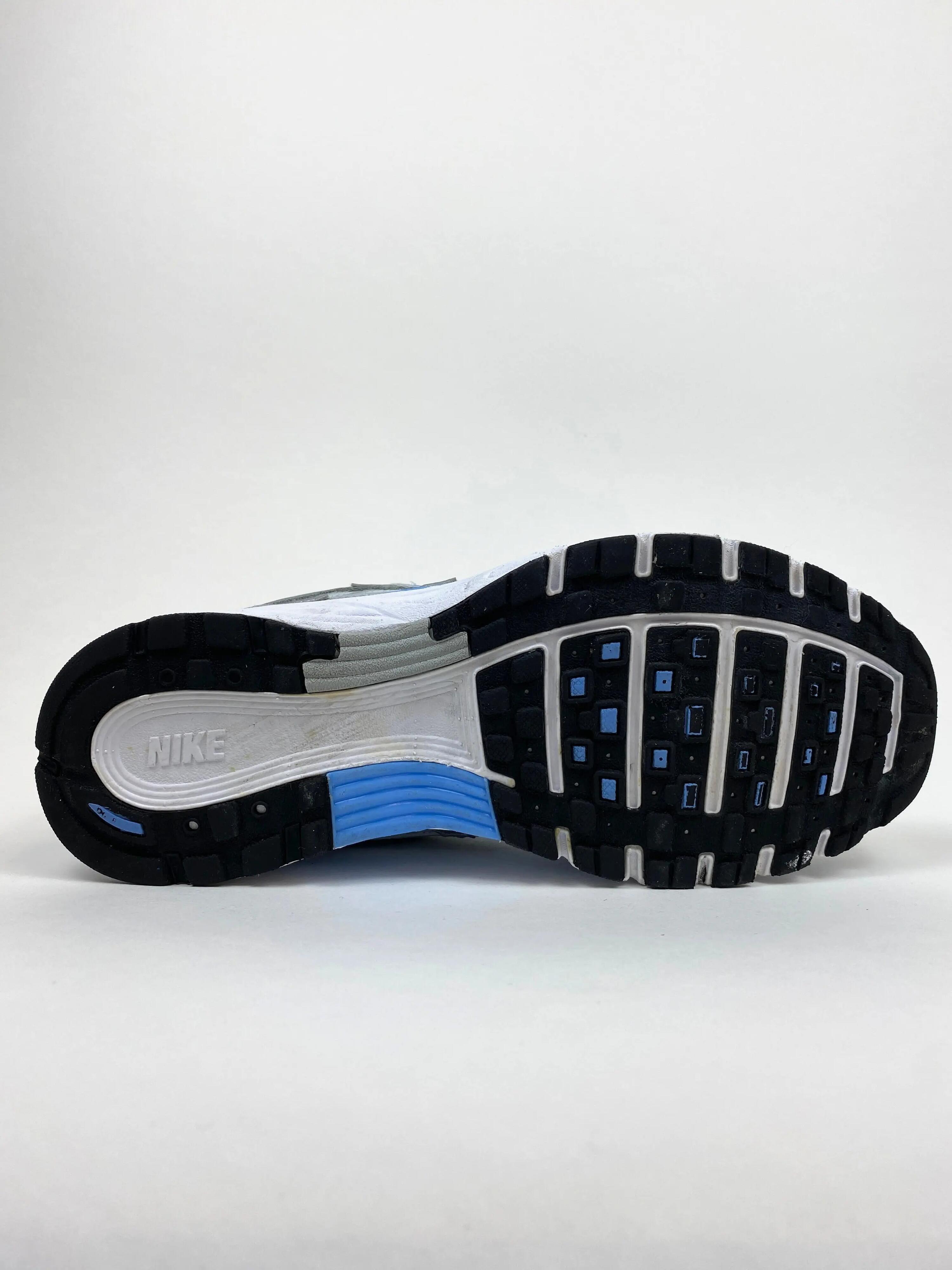 Reconditionné NIKE Baskets Homme, P-6000, Gris clair Très Bon État 2/4