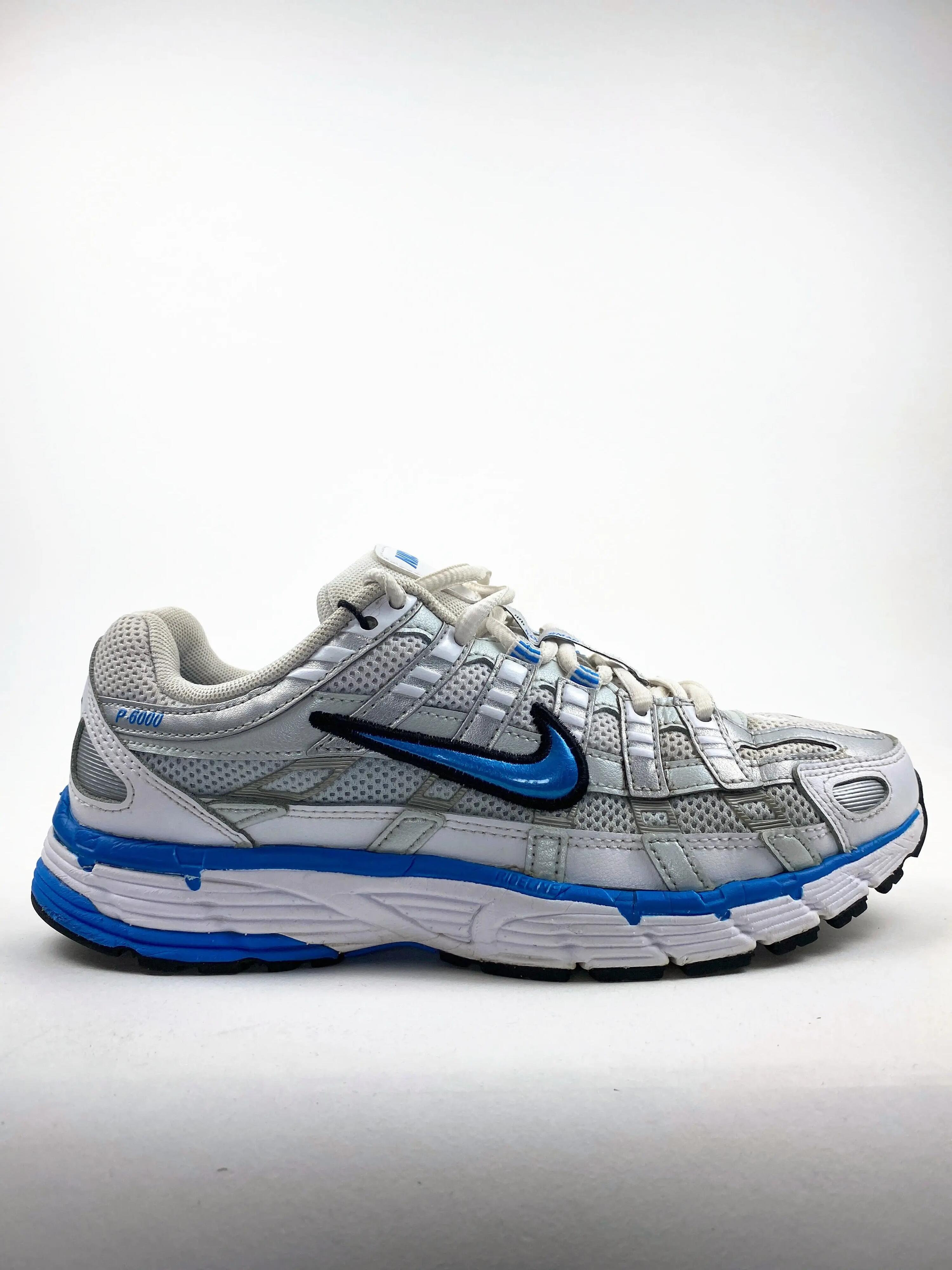 NIKE picture